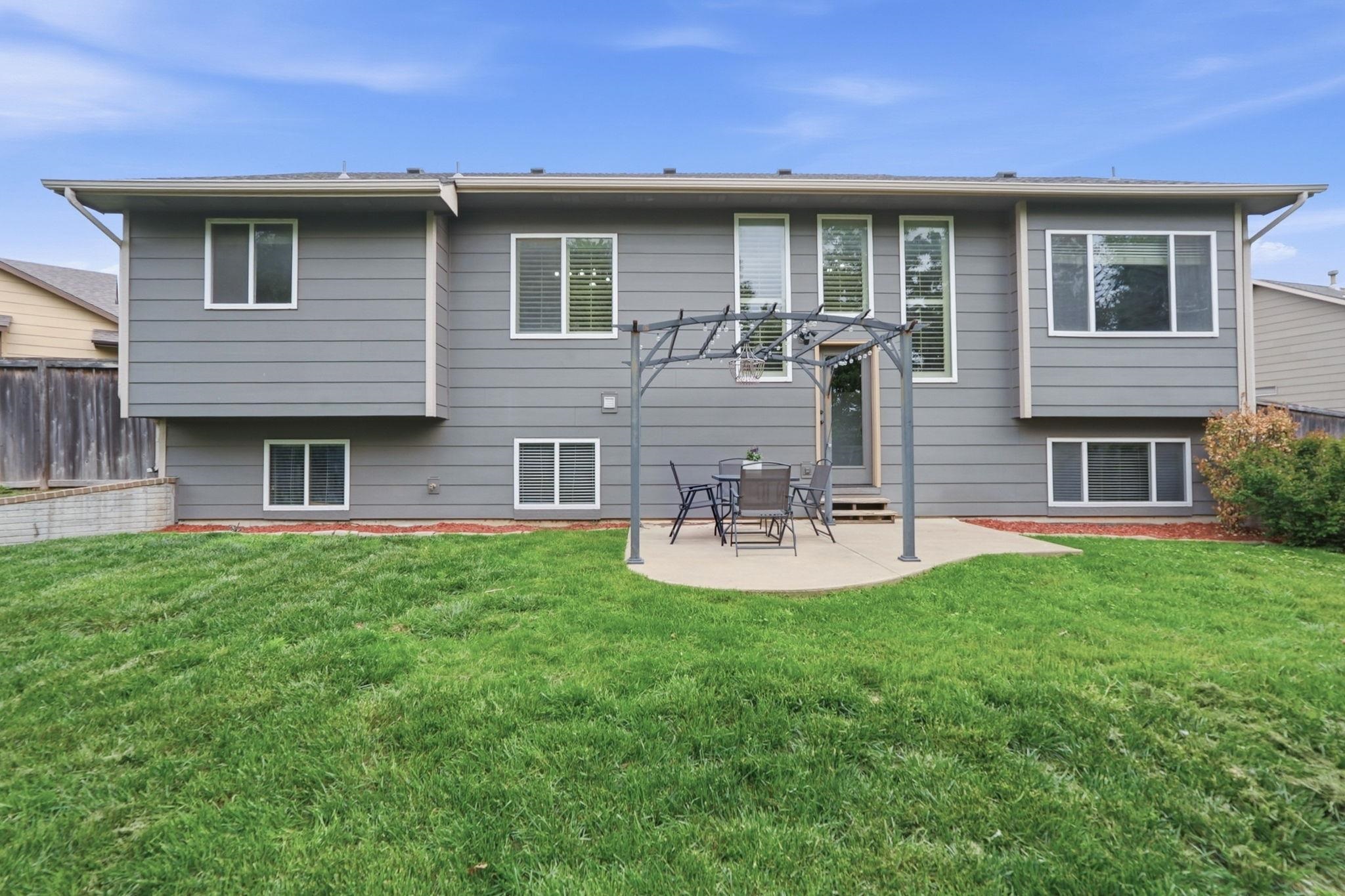 2615 N Woodridge Court Wichita KS 67226