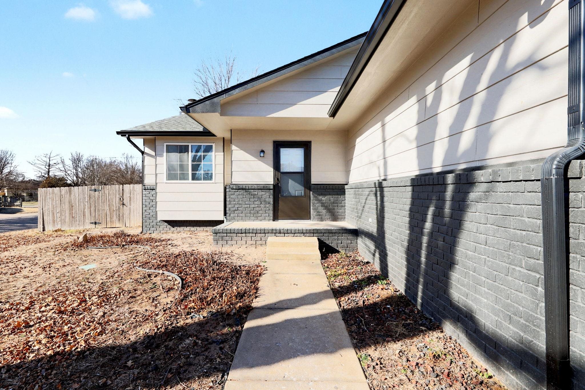 1813 N Pine Grove Street Wichita KS 67212