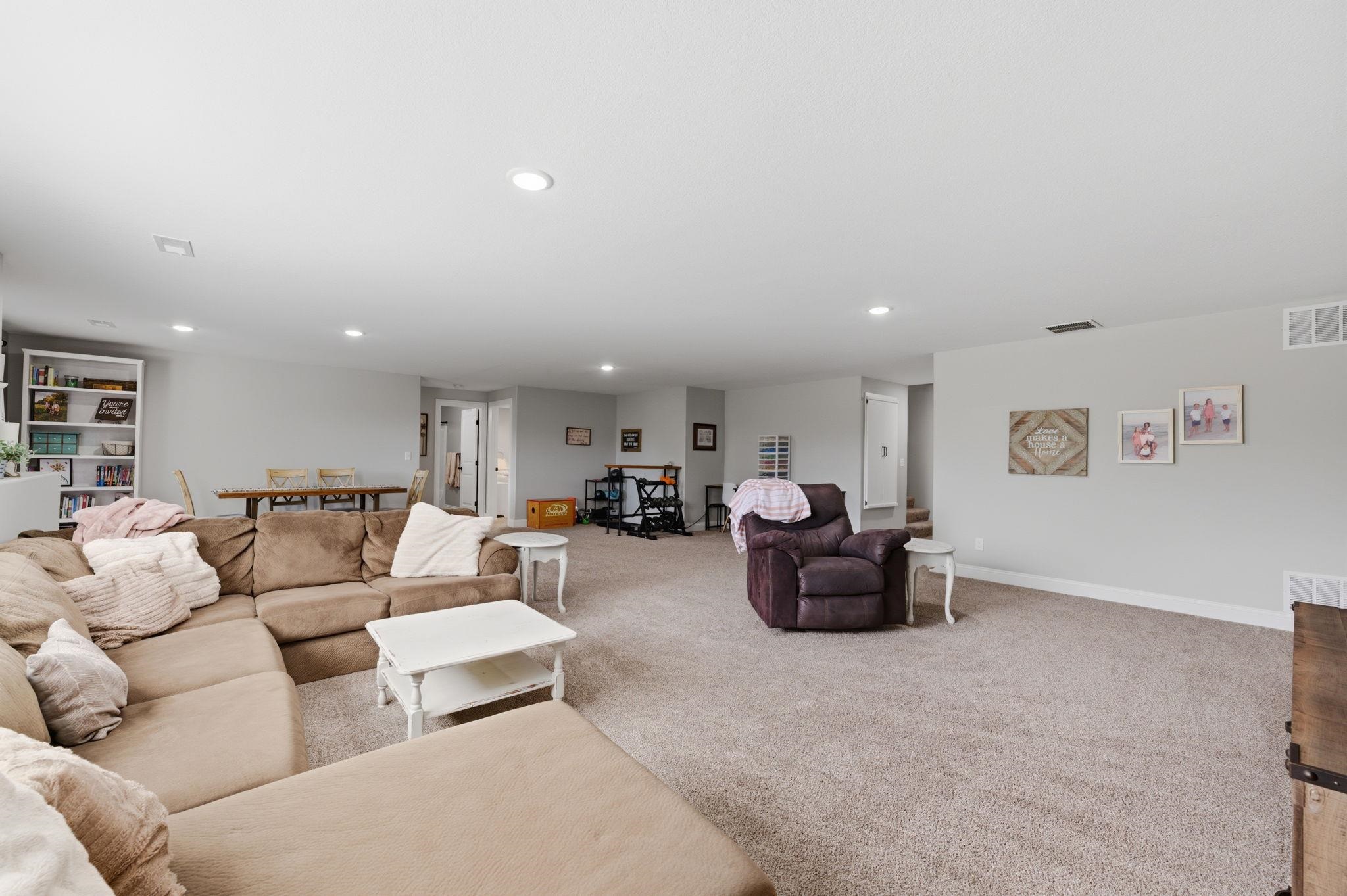 413 W Cherry Oaks Cheney KS 67025