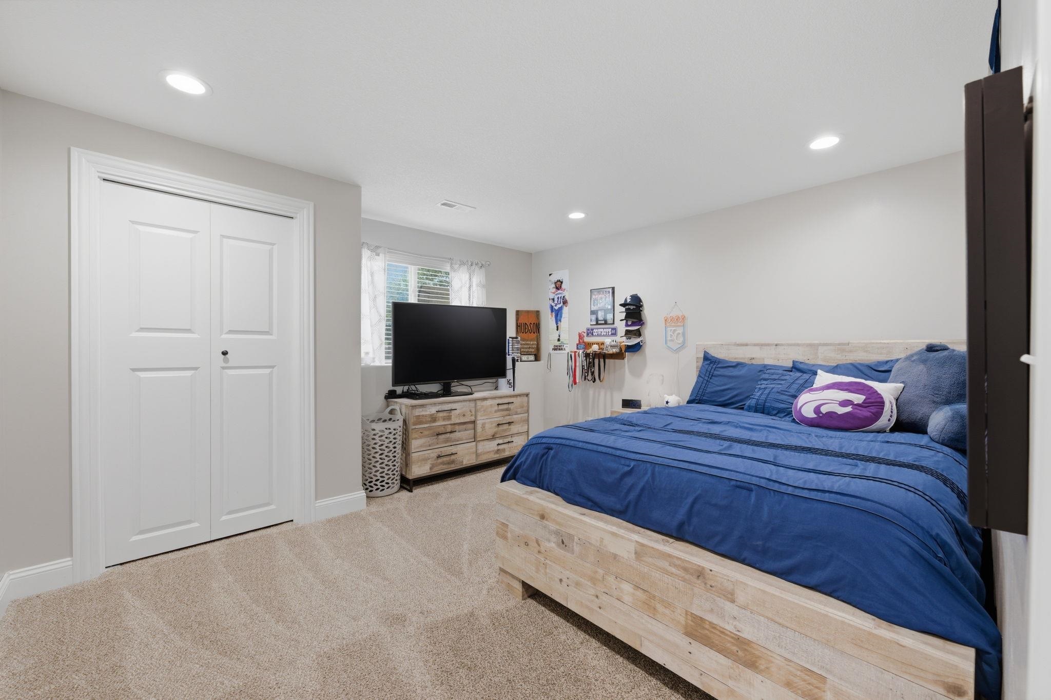 413 W Cherry Oaks Cheney KS 67025