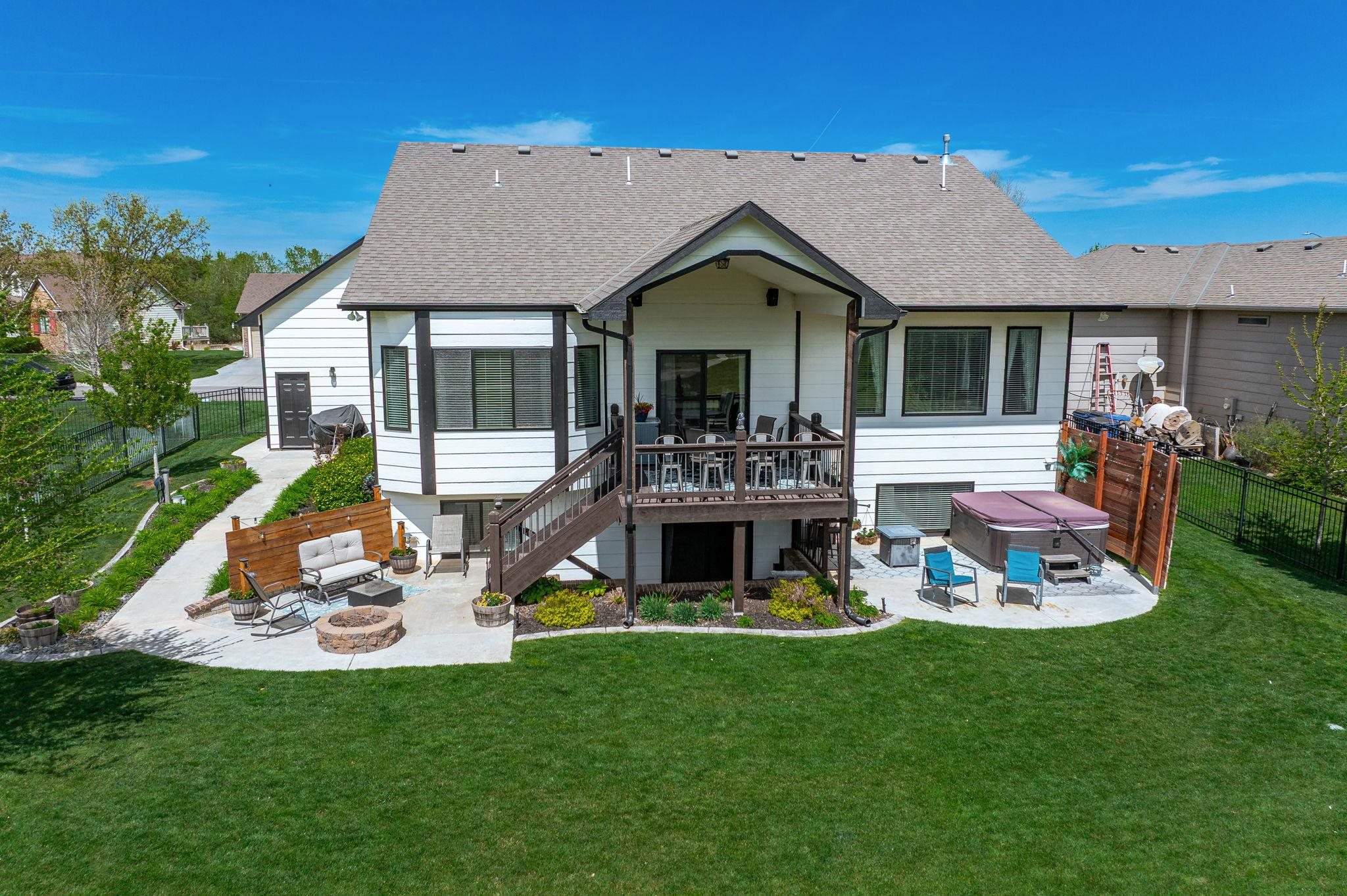 413 W Cherry Oaks Cheney KS 67025