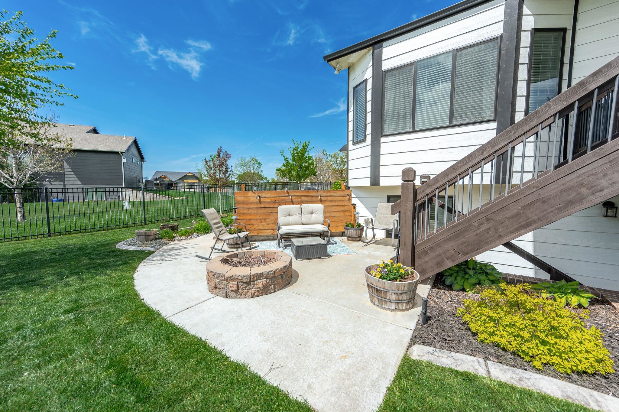 413 W Cherry Oaks Cheney KS 67025