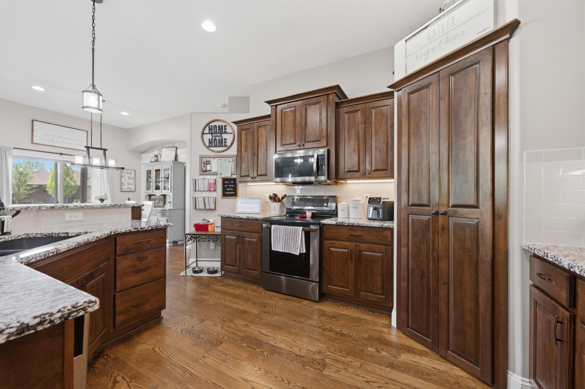 413 W Cherry Oaks Cheney KS 67025
