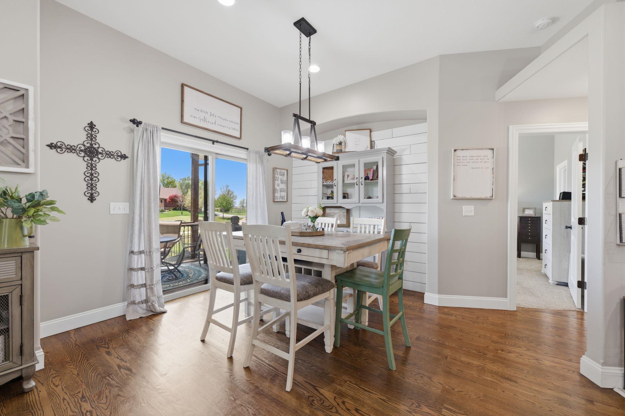 413 W Cherry Oaks Cheney KS 67025