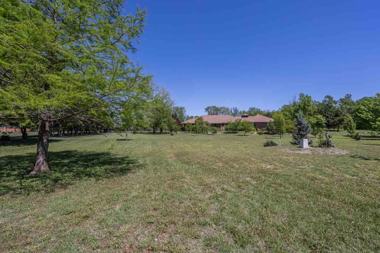 12400 E Lynne Wichita KS 67207