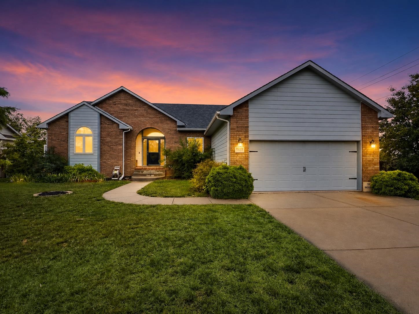 4602 N Spyglass Wichita KS 67226