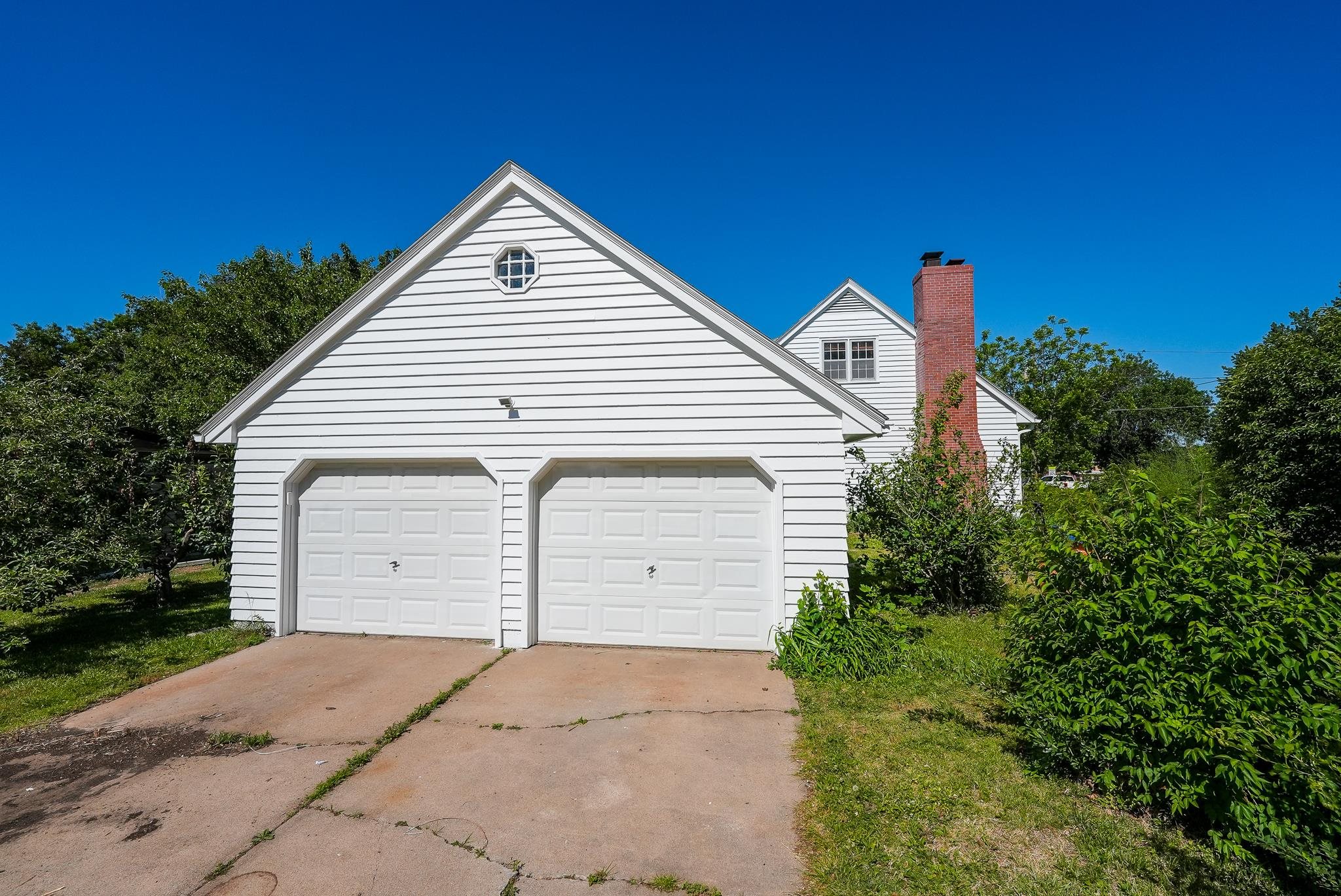 1305 W Park Avenue El Dorado KS 67042