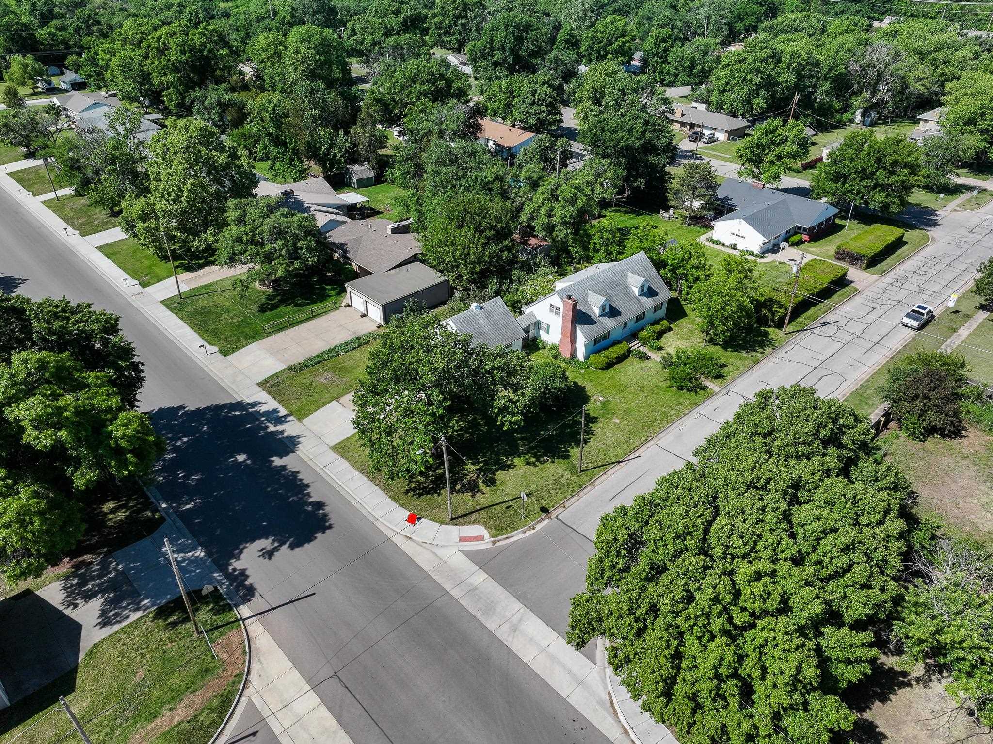 1305 W Park Avenue El Dorado KS 67042