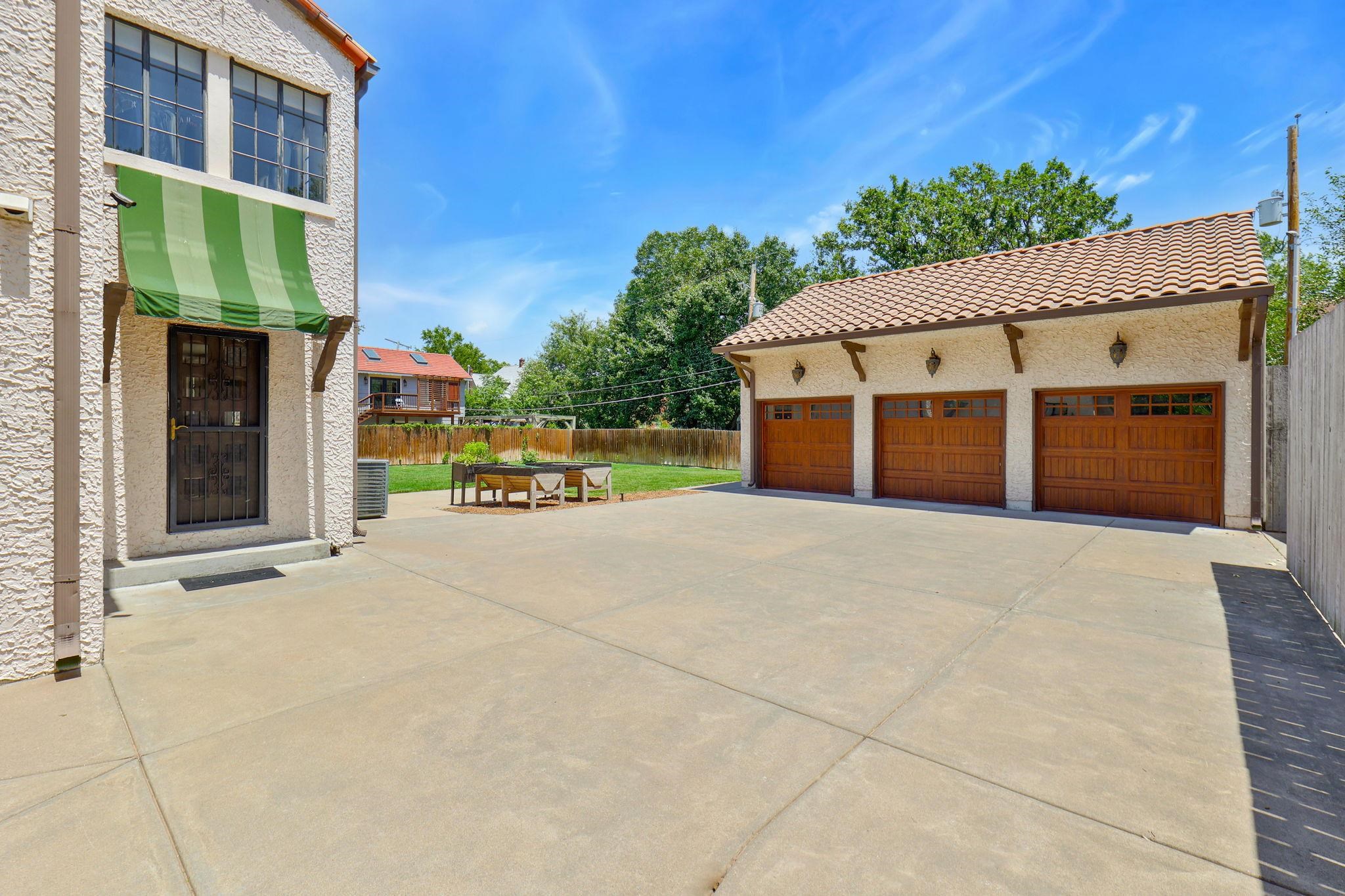 136 N Crestway Street Wichita KS 67208
