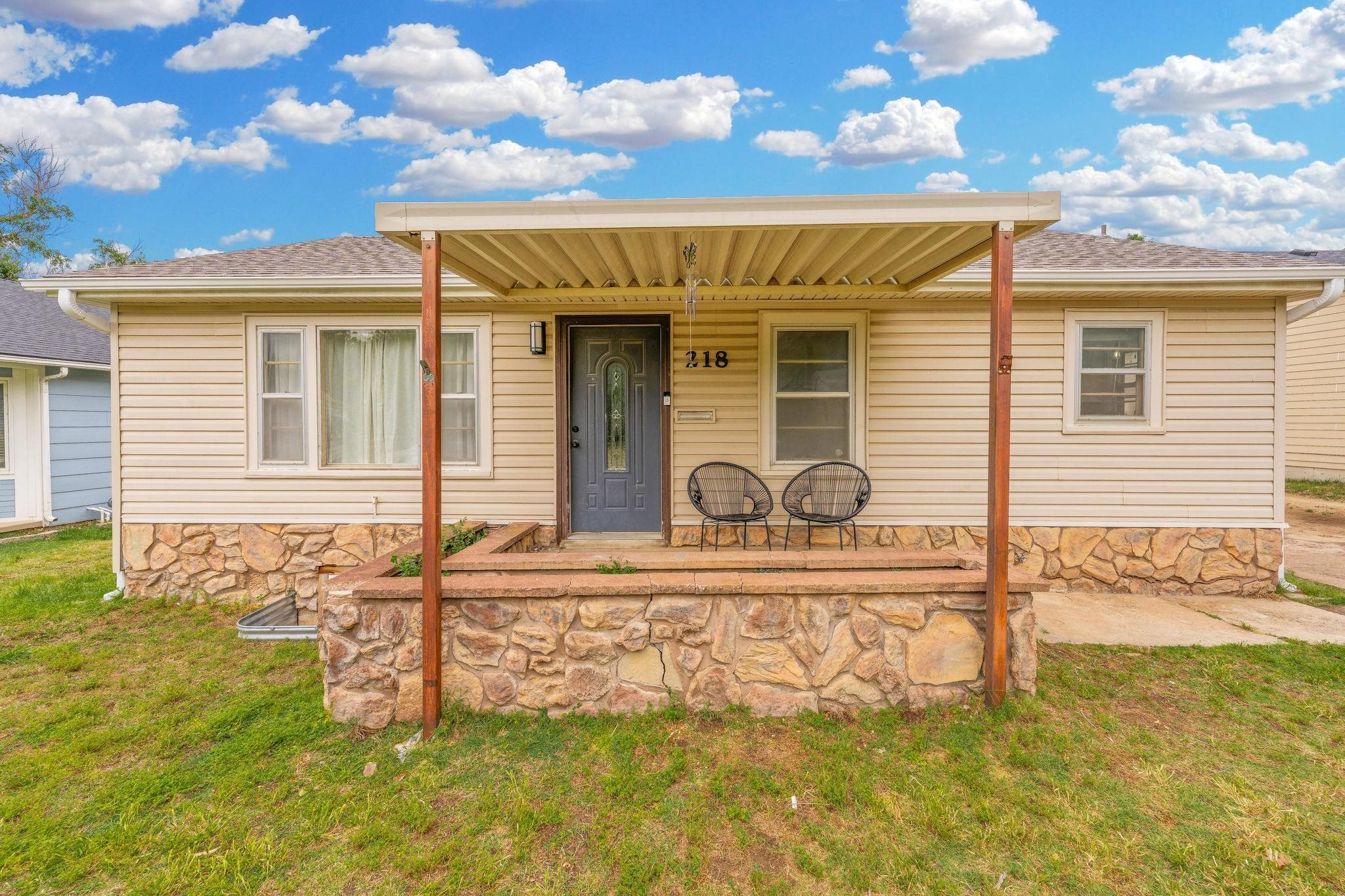 218 N Knight Wichita KS 67203