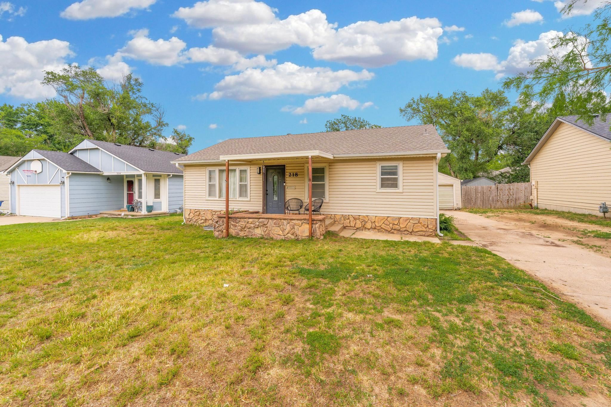 218 N Knight Wichita KS 67203