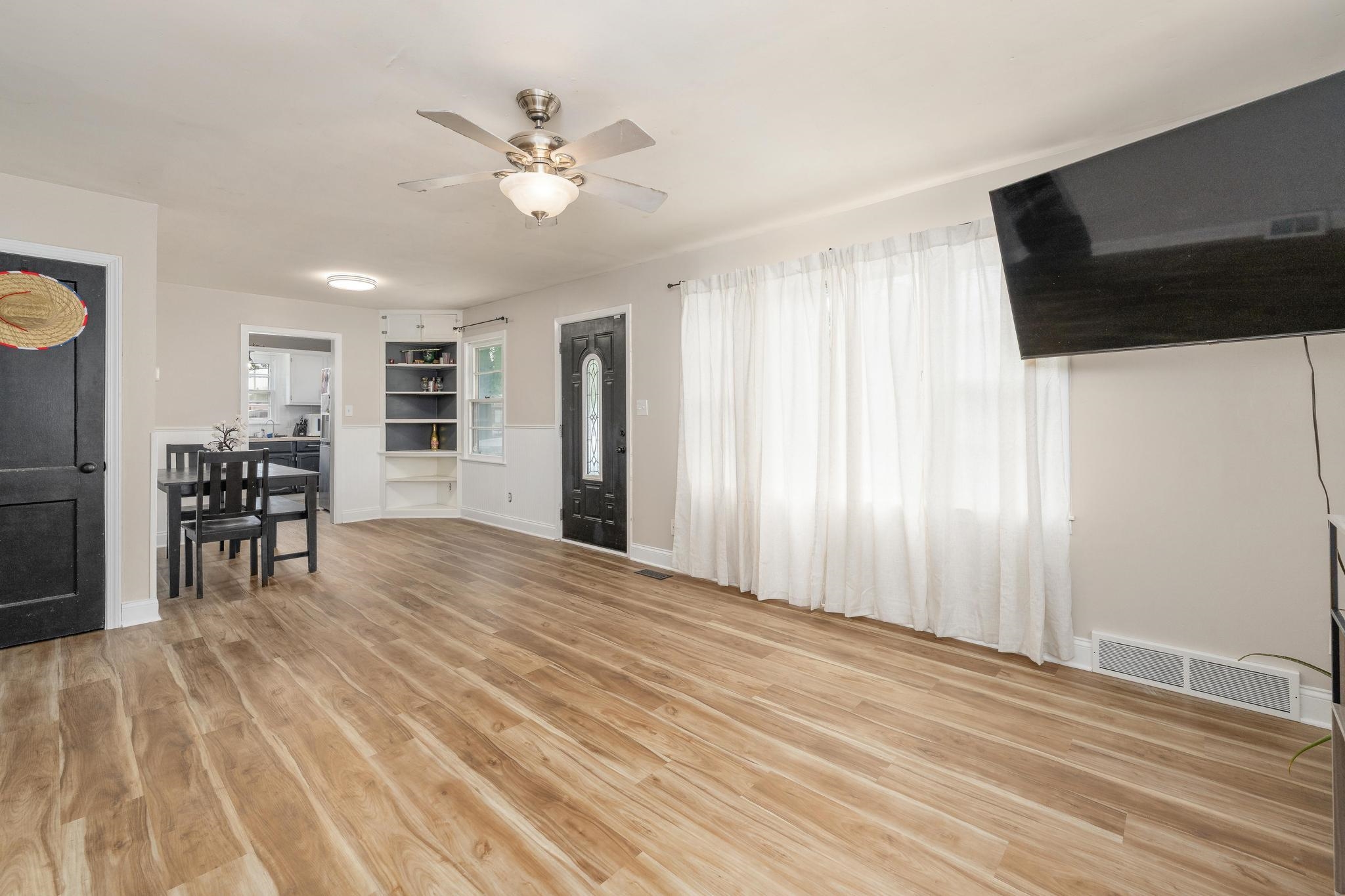 218 N Knight Wichita KS 67203