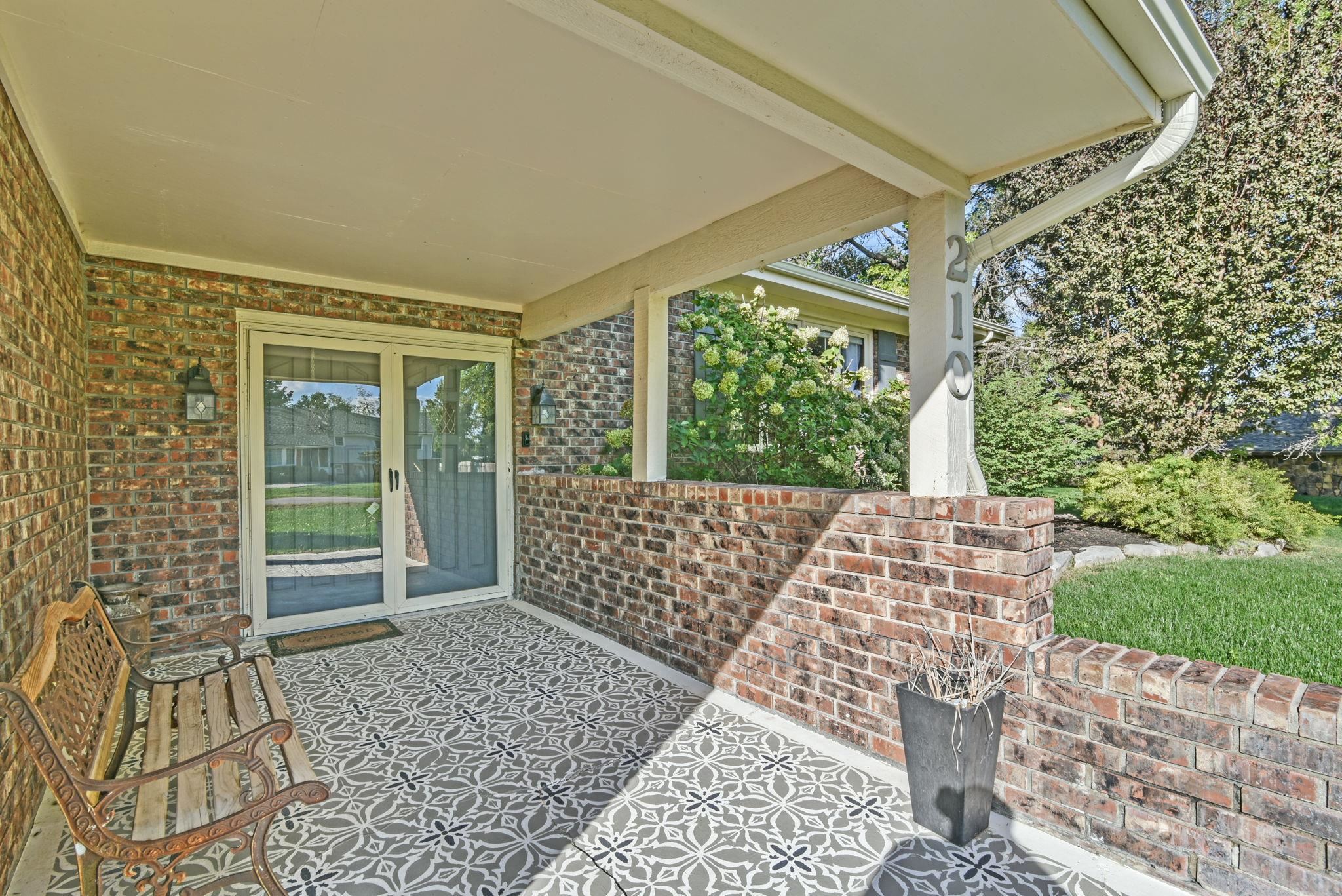 210 E Kerry Lynn Andover KS 67002