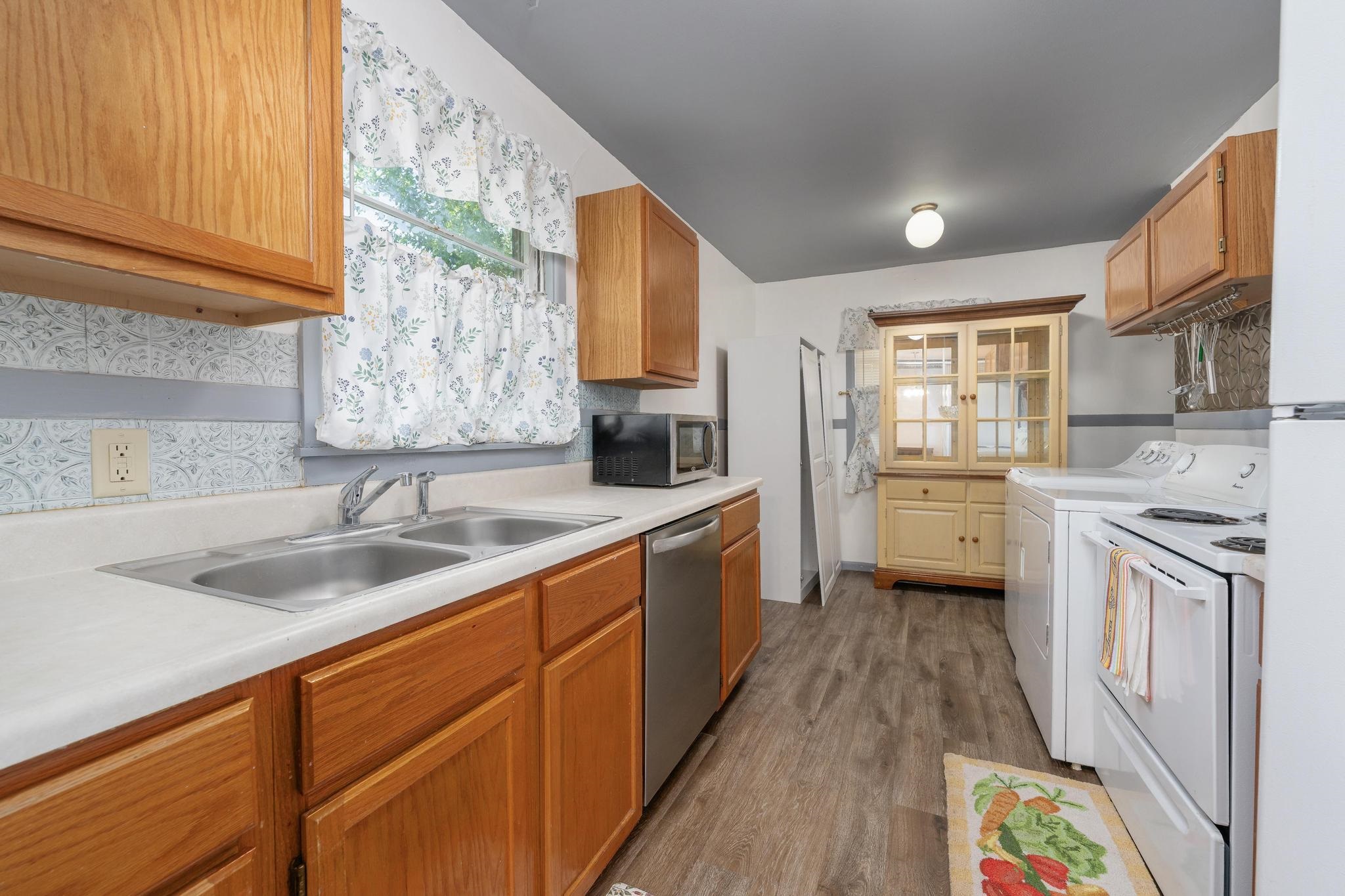 2845 S Laura Avenue Wichita KS 67216