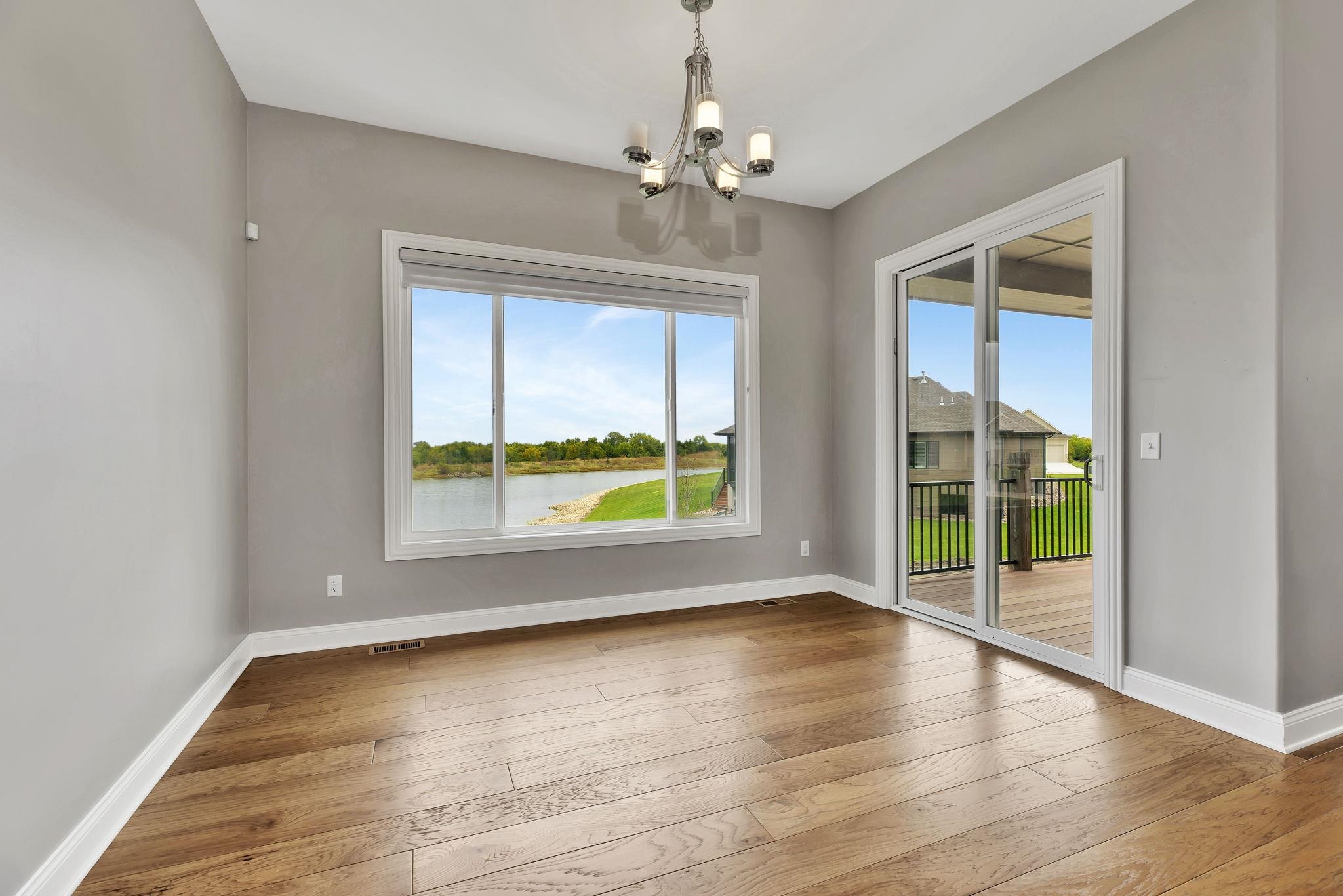 5958 E Forbes Street Bel Aire KS 67220