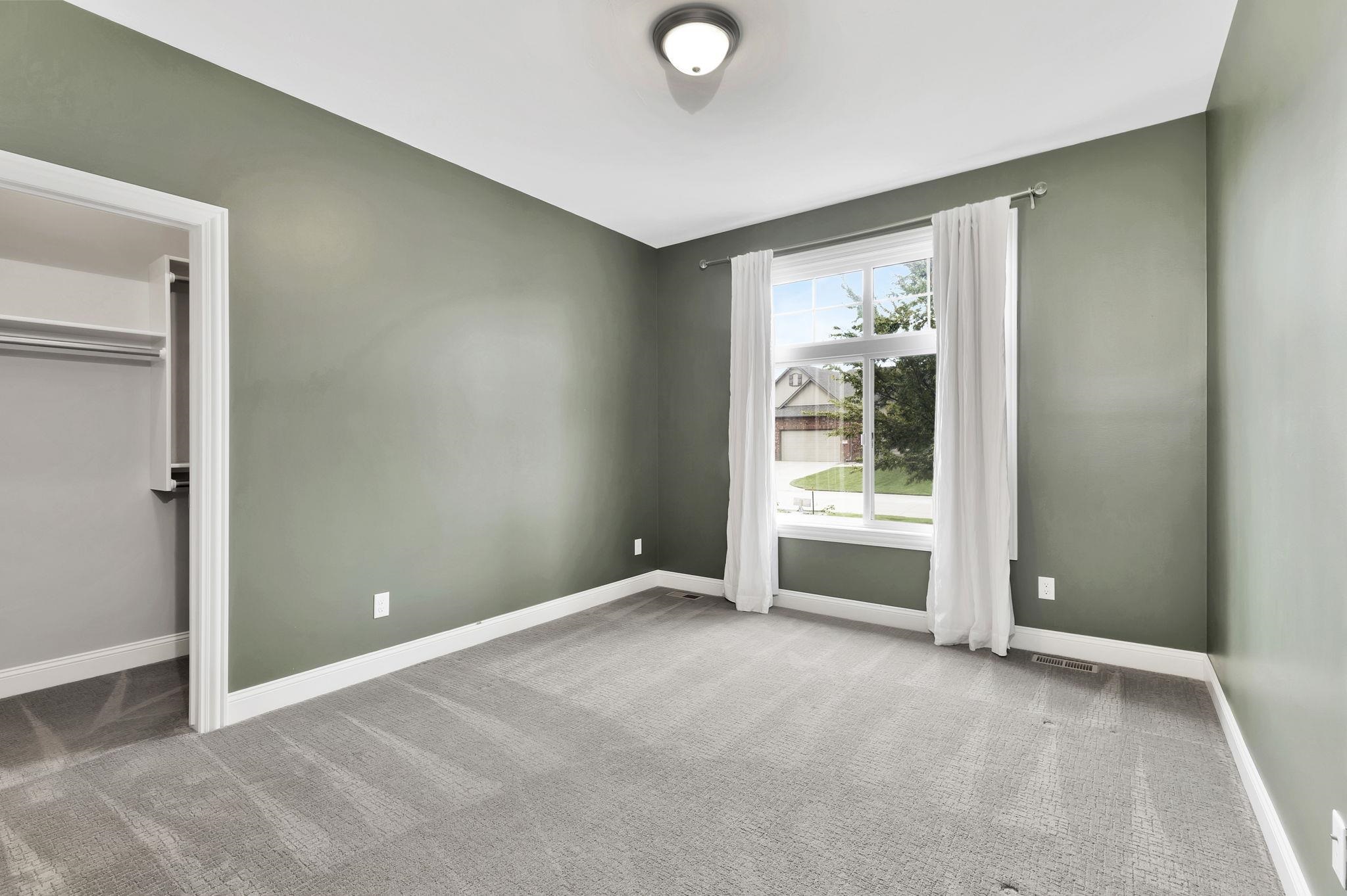 5958 E Forbes Street Bel Aire KS 67220