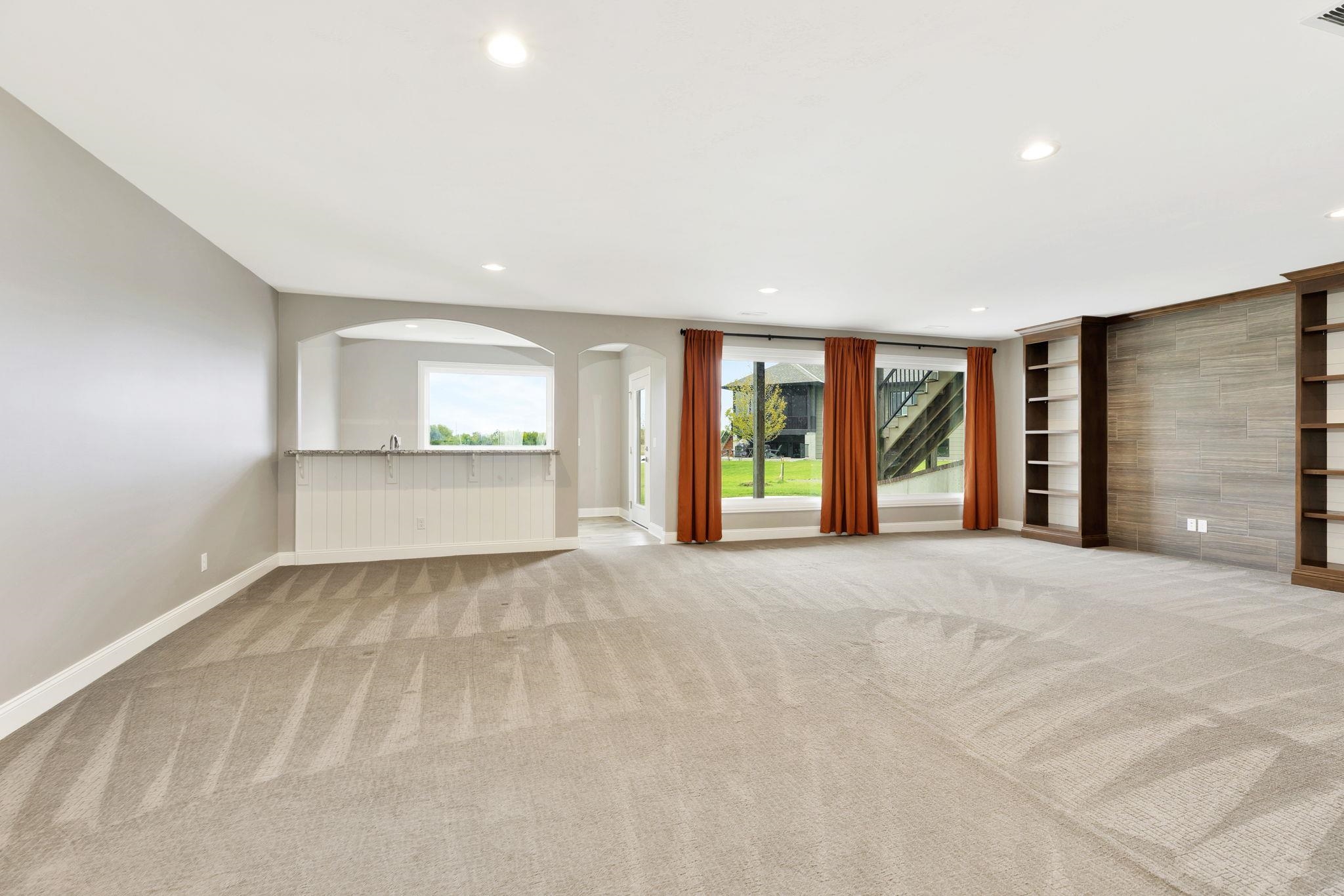 5958 E Forbes Street Bel Aire KS 67220