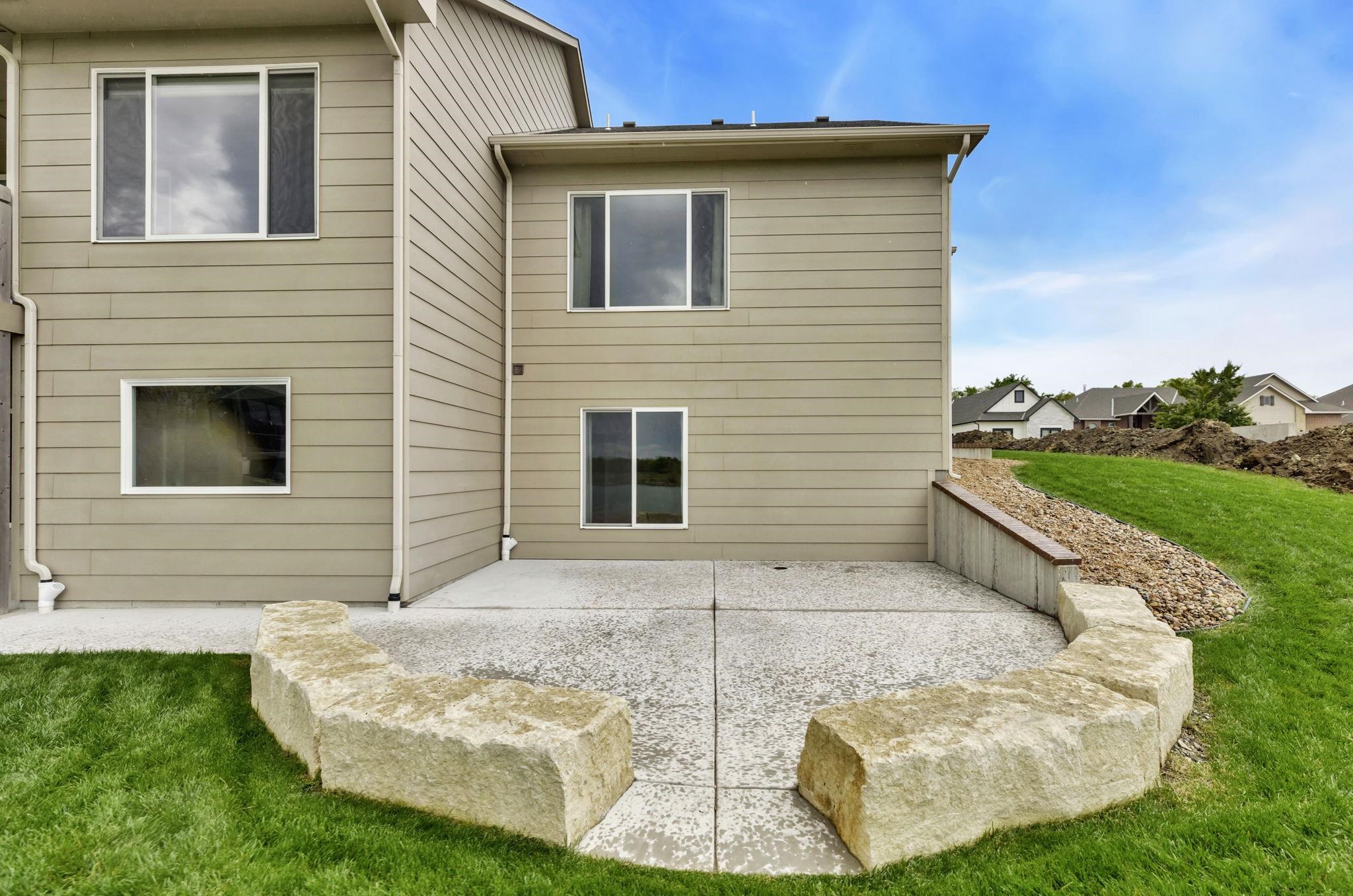 5958 E Forbes Street Bel Aire KS 67220