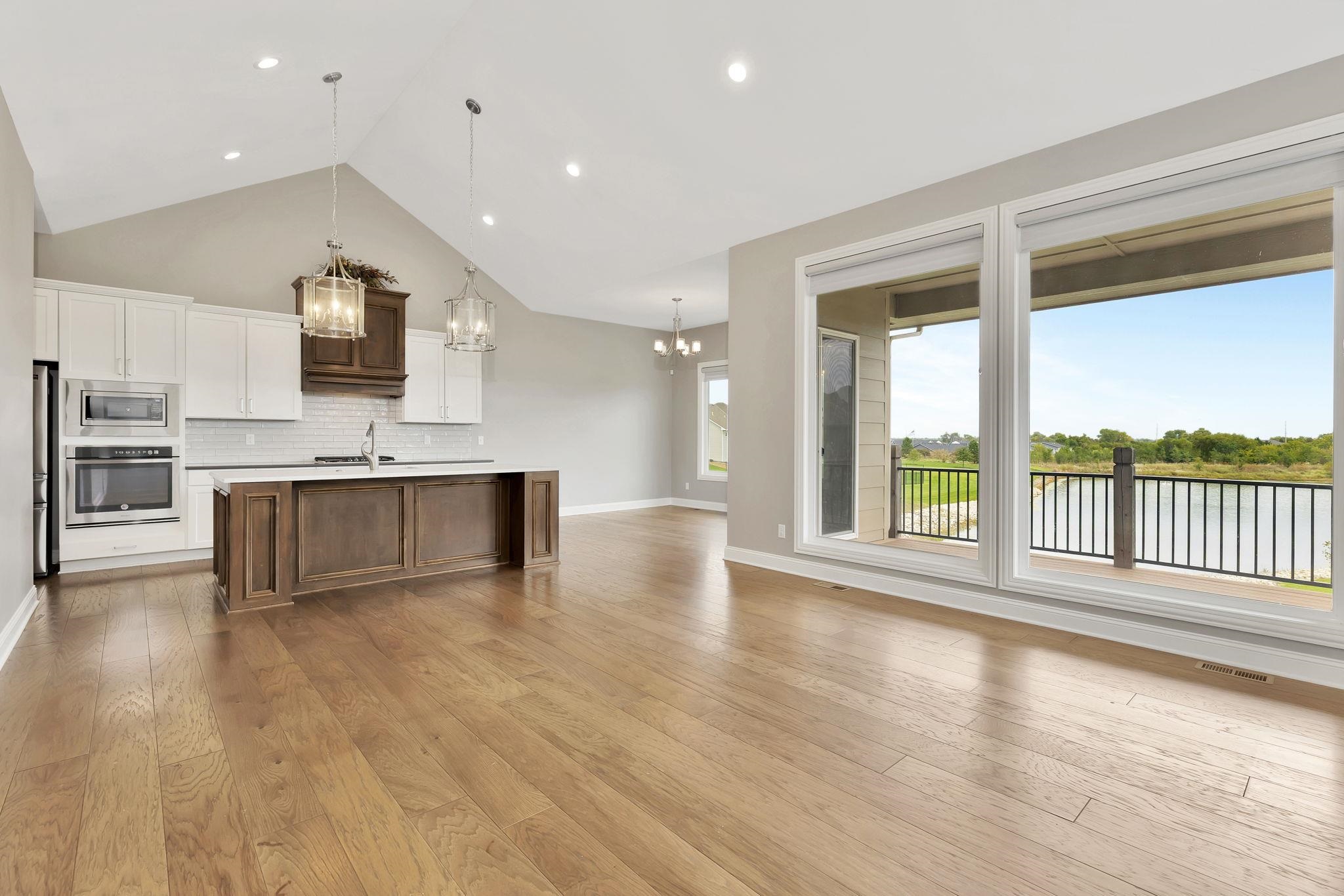 5958 E Forbes Street Bel Aire KS 67220