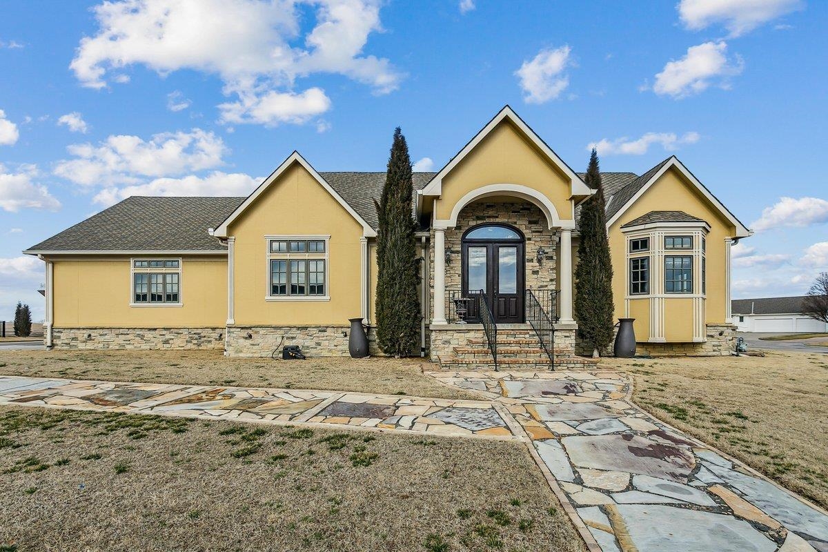 6906 E Summerside Court Bel Aire KS 67226