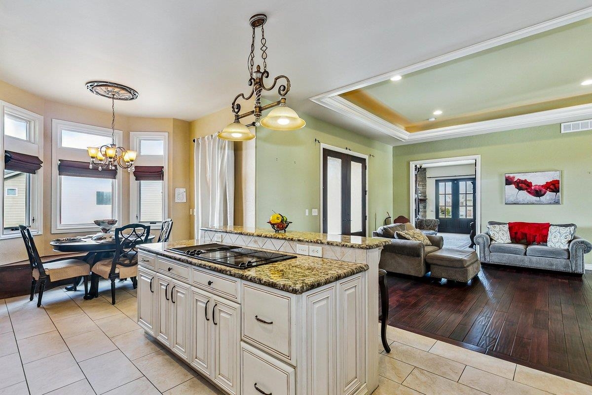 6906 E Summerside Court Bel Aire KS 67226