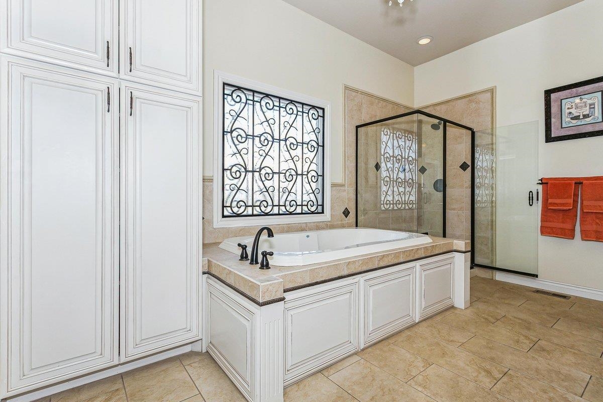 6906 E Summerside Court Bel Aire KS 67226