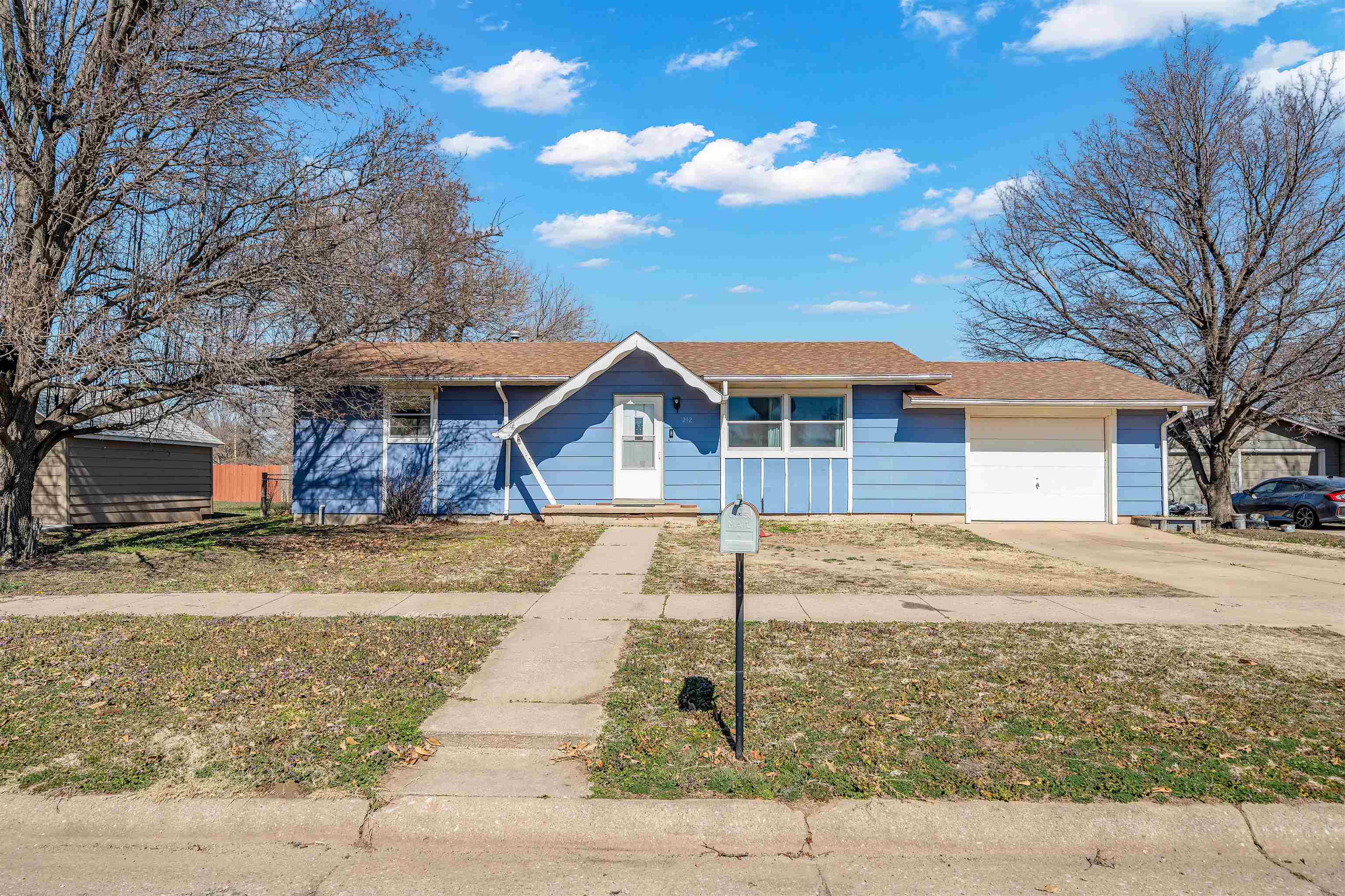 212 W 9th Street Harper KS 67058
