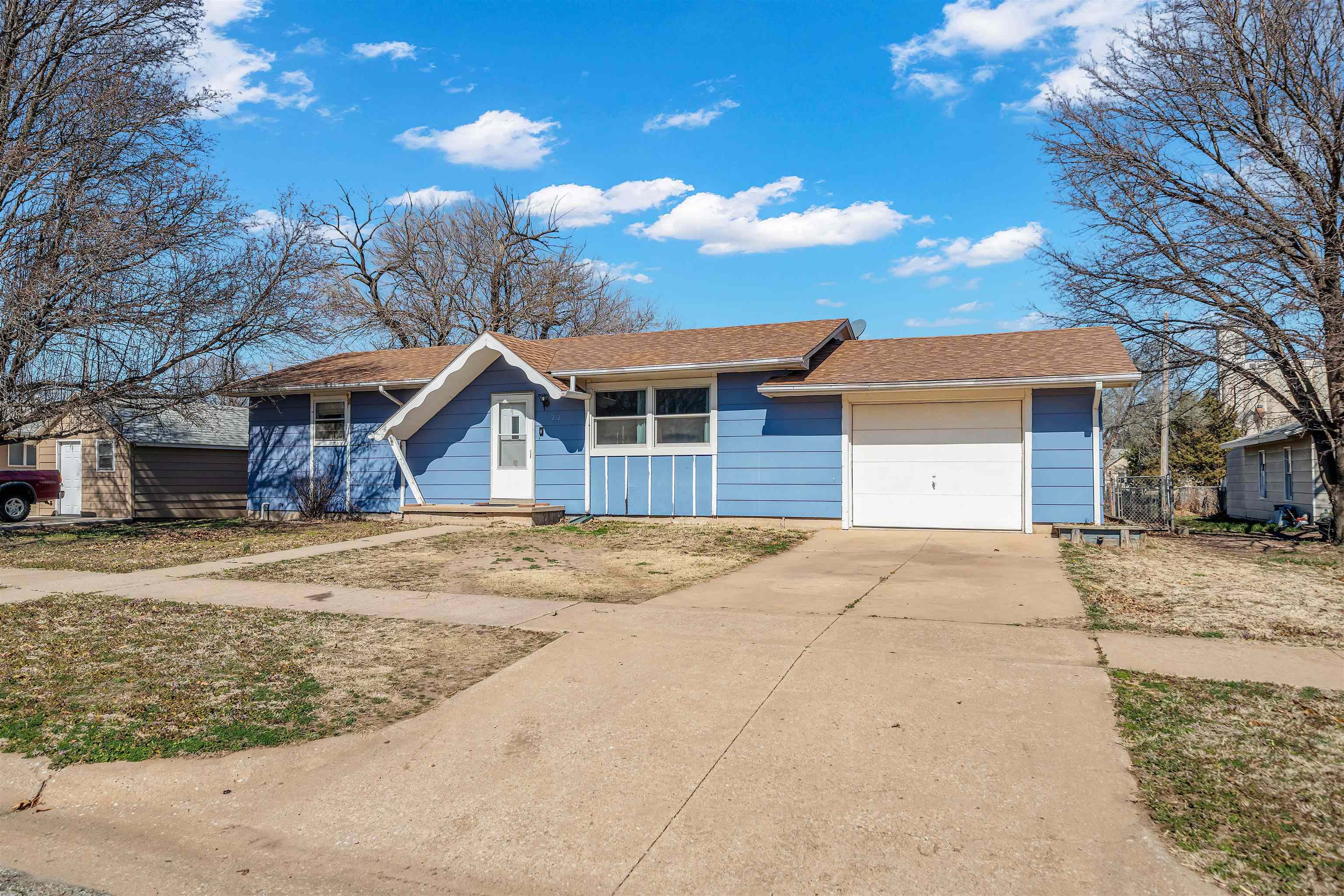 212 W 9th Street Harper KS 67058