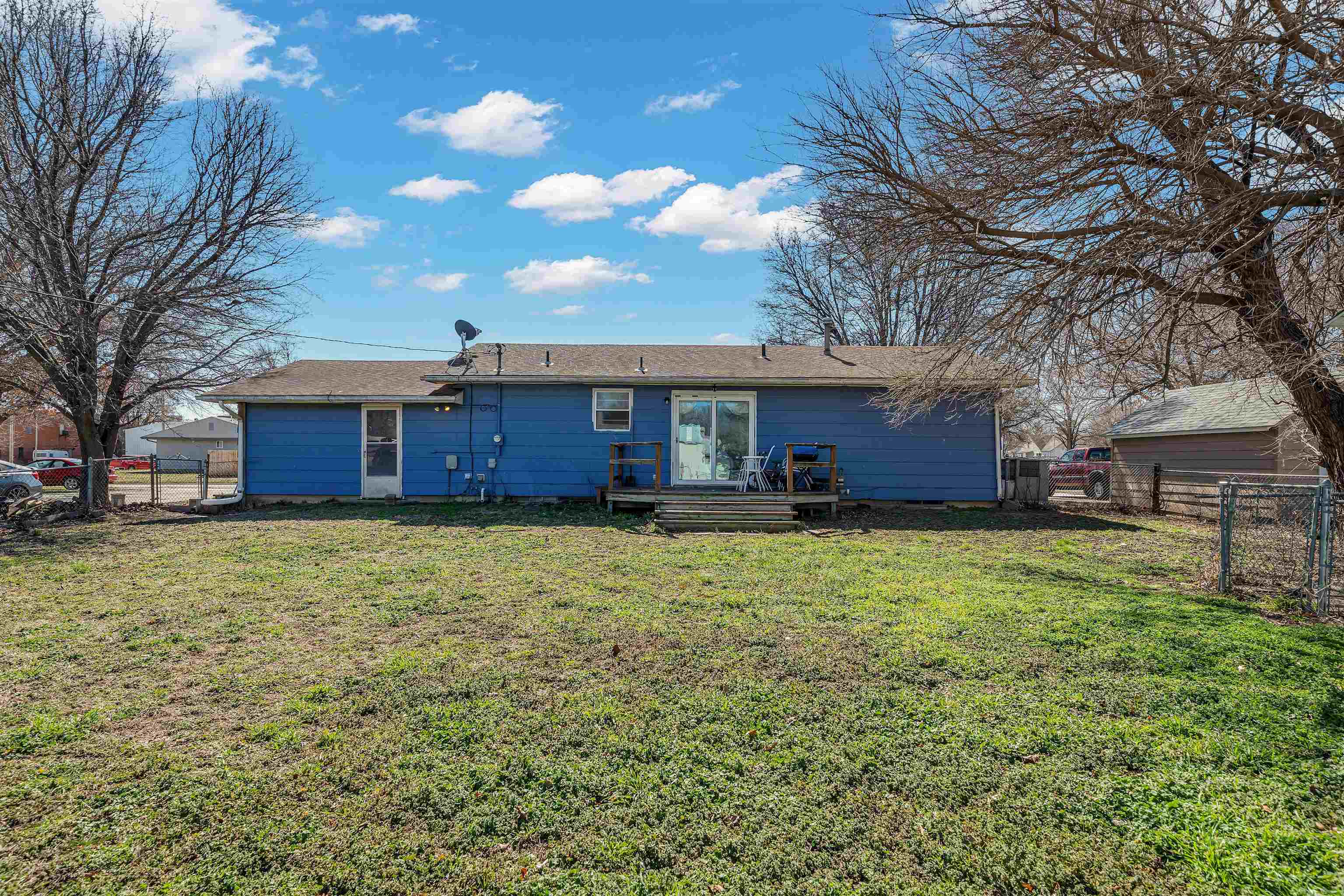 212 W 9th Street Harper KS 67058