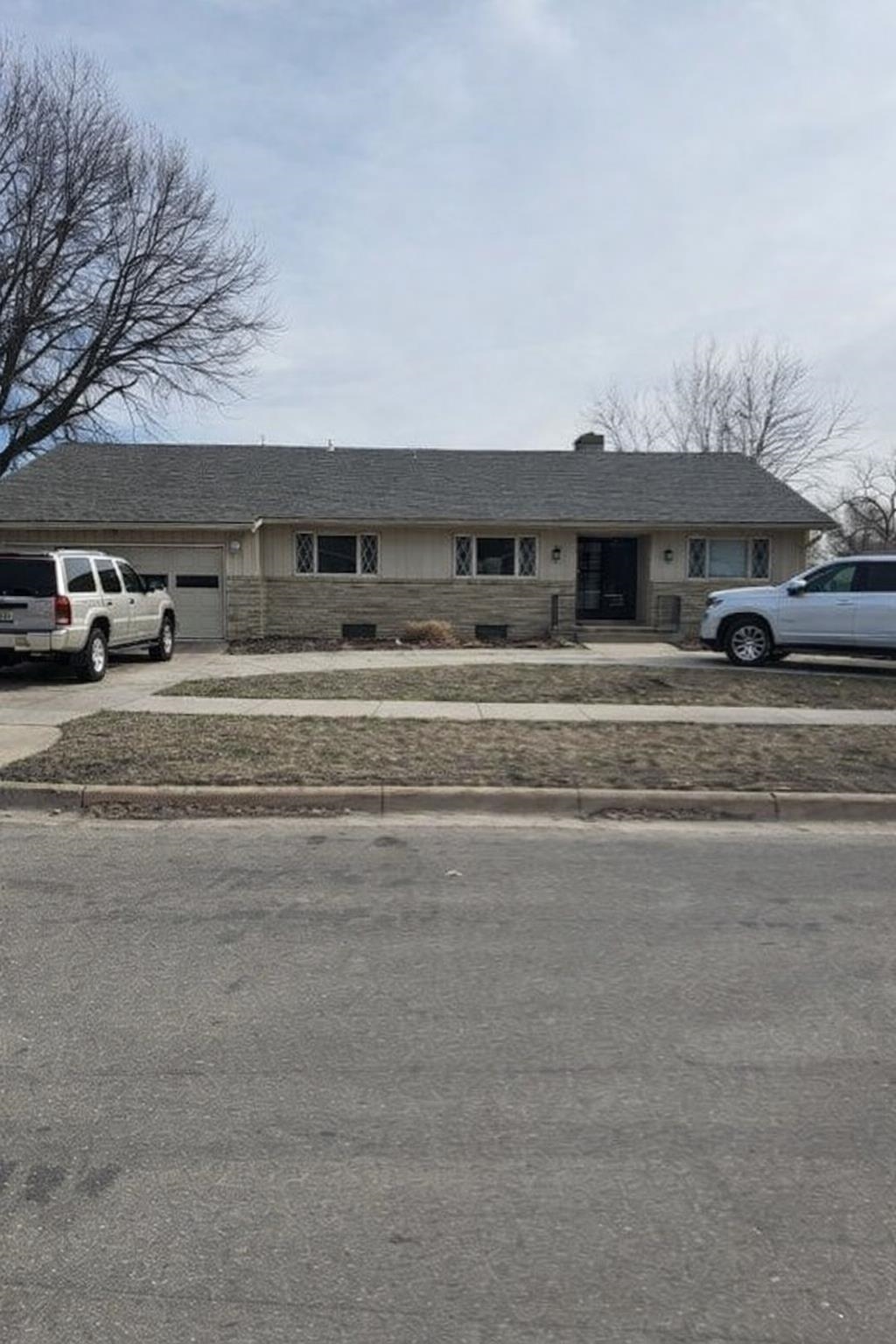 Wichita KS, 1308 N Armour Lane