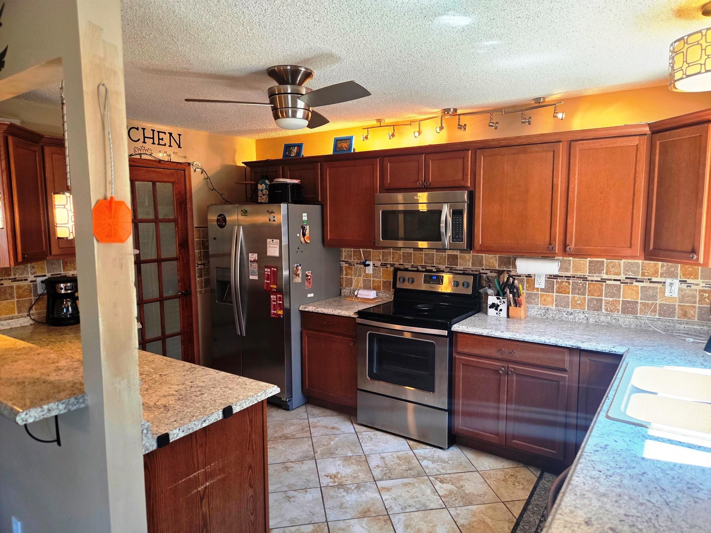1120 Helen Augusta KS 67010