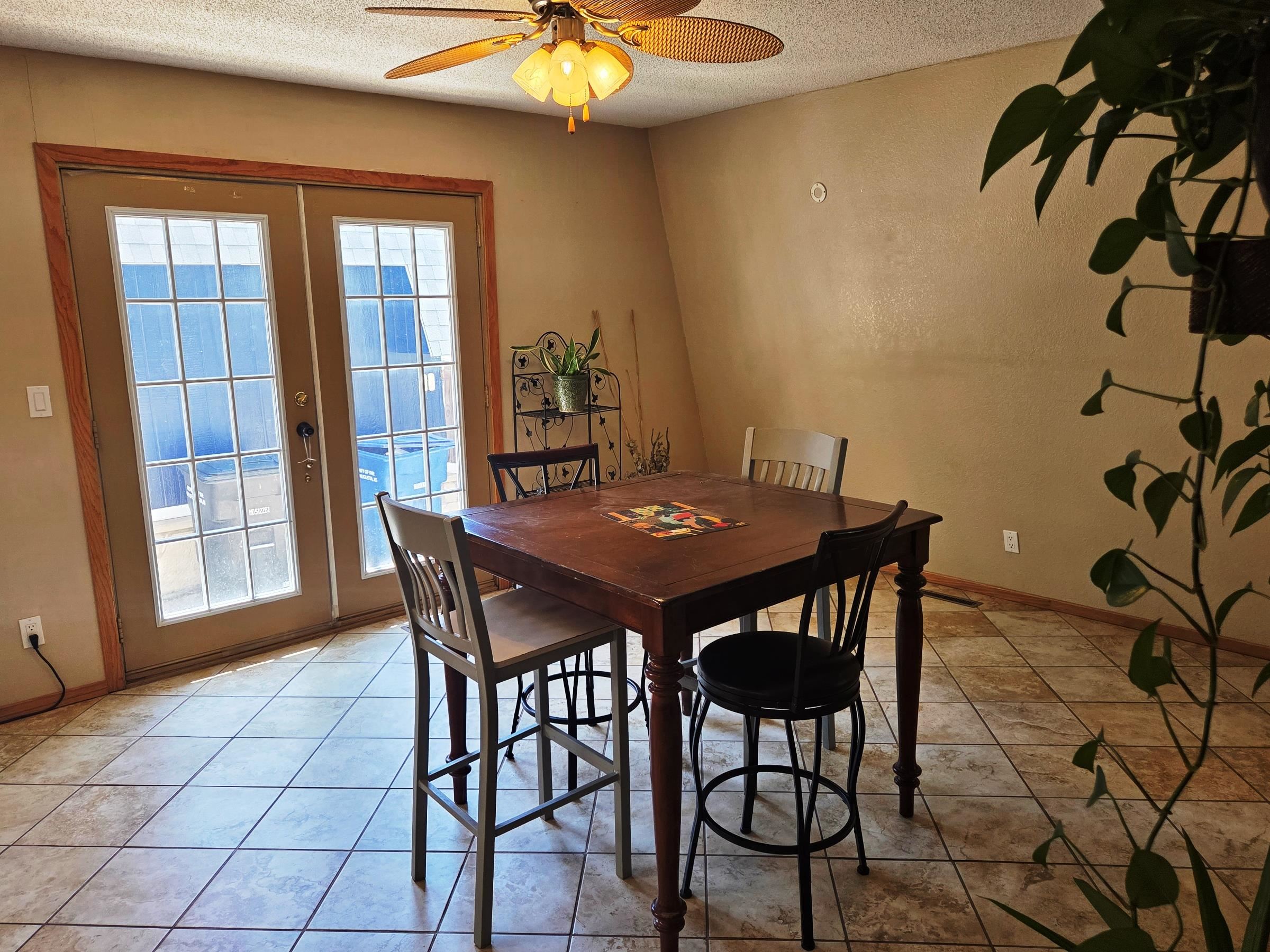1120 Helen Augusta KS 67010