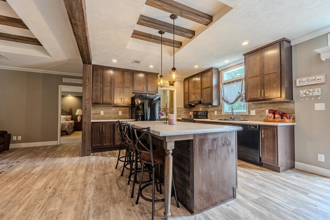 1306 Loomis Street Winfield KS 67156