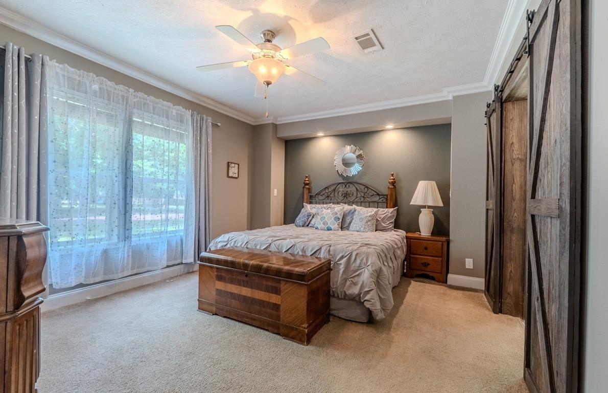 1306 Loomis Street Winfield KS 67156