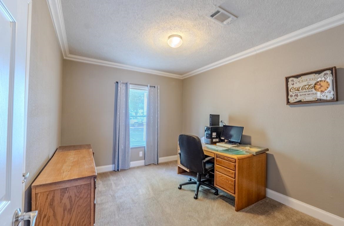 1306 Loomis Street Winfield KS 67156