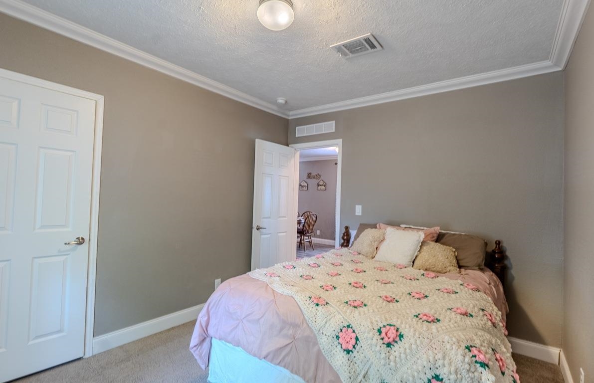 1306 Loomis Street Winfield KS 67156