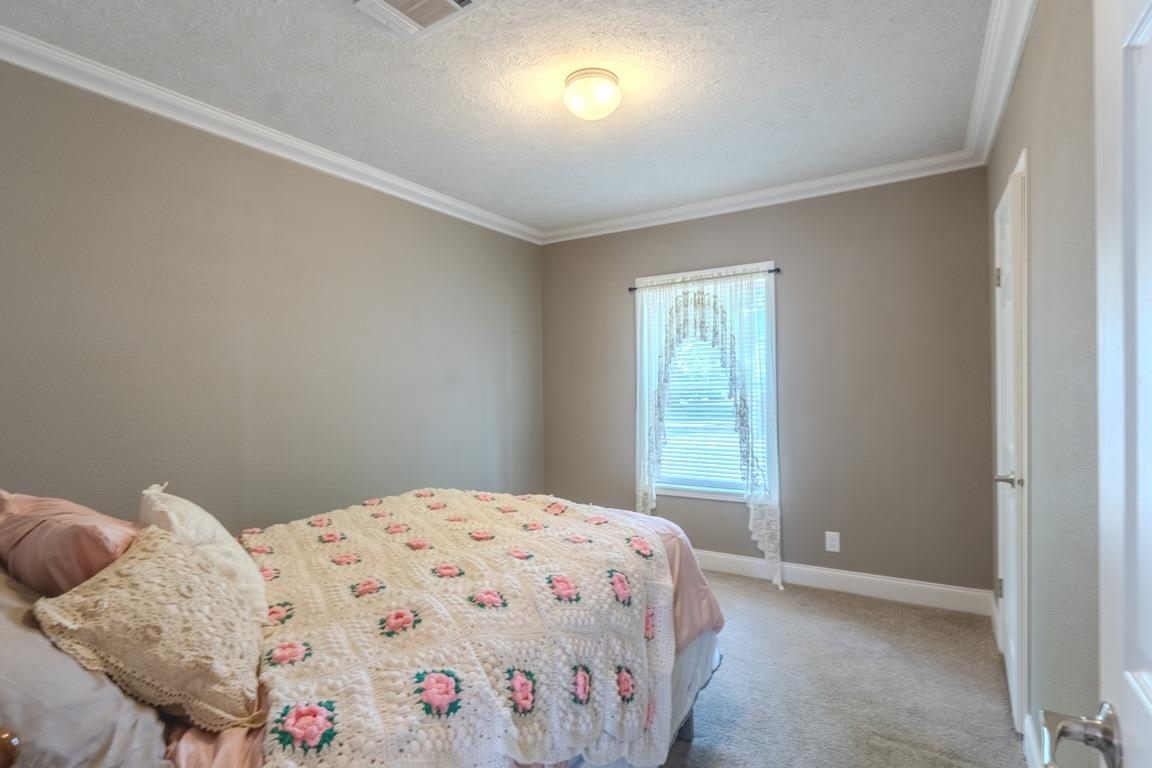 1306 Loomis Street Winfield KS 67156