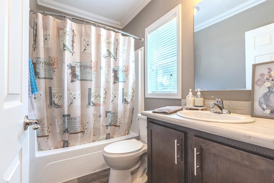 1306 Loomis Street Winfield KS 67156