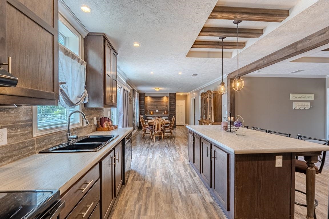 1306 Loomis Street Winfield KS 67156
