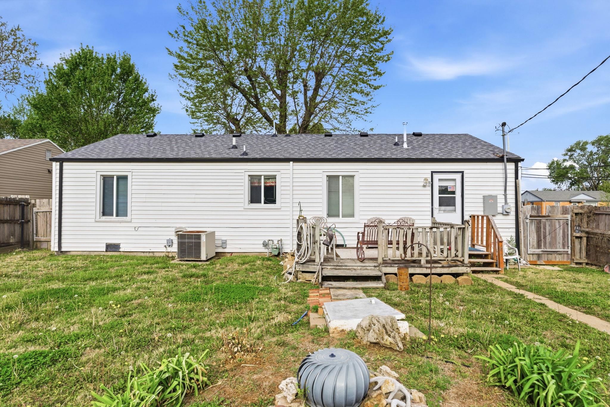 1058 N Baltimore Avenue Derby KS 67037