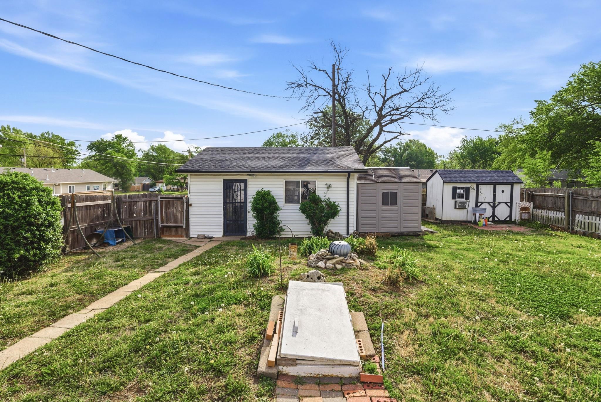 1058 N Baltimore Avenue Derby KS 67037