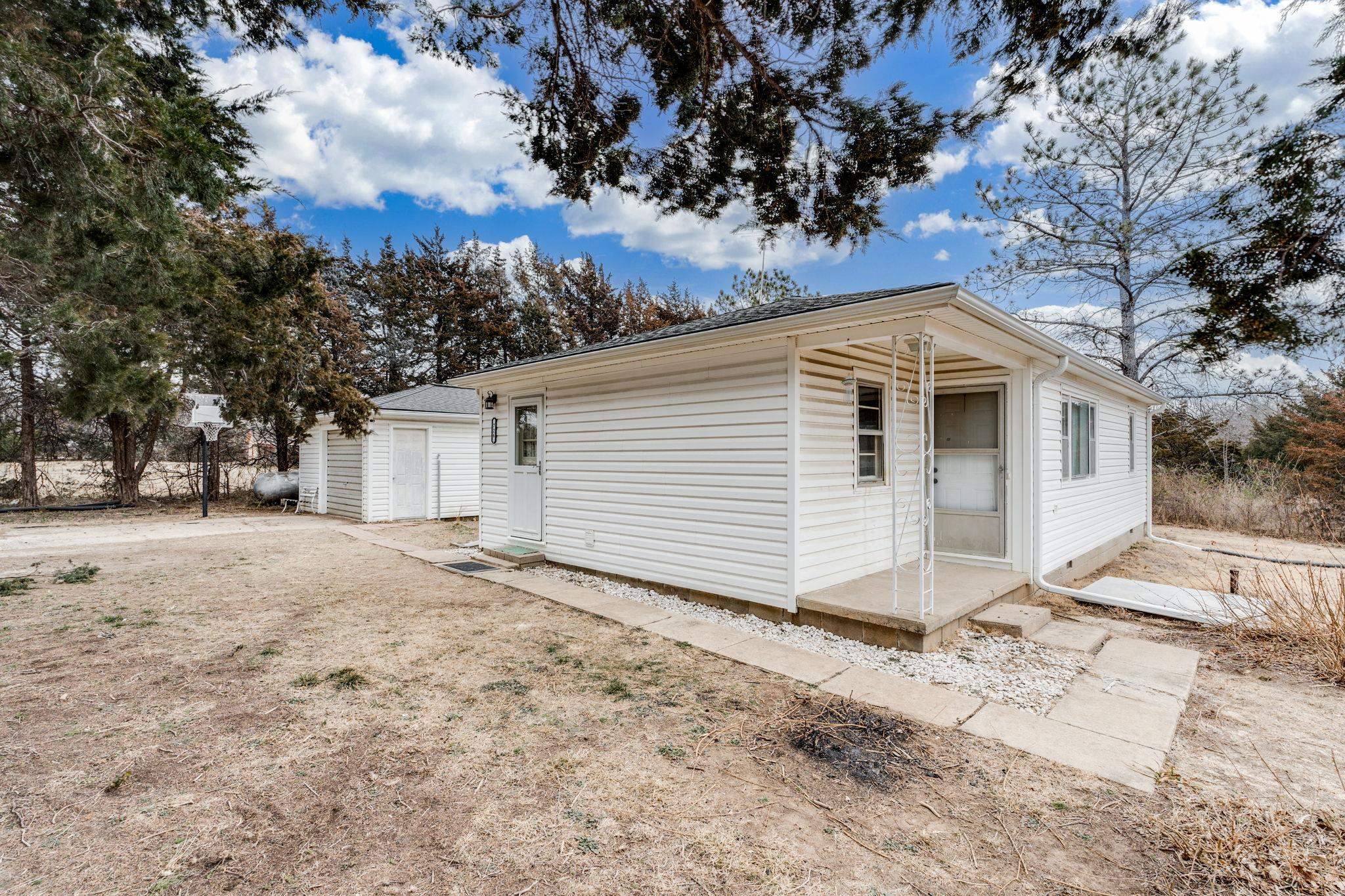 726 S Praire Drive Andover KS 67002