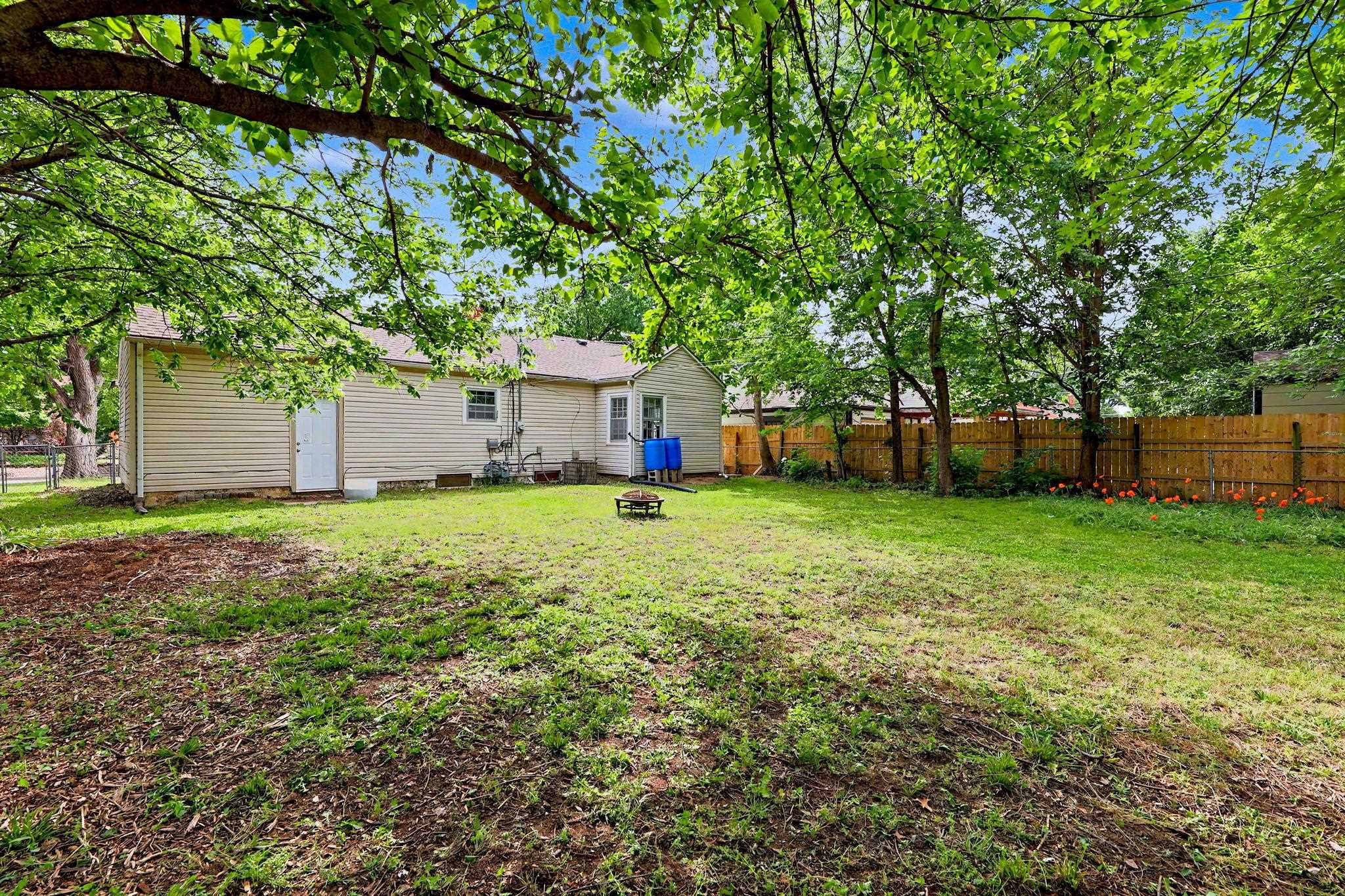 2017 S Pershing Street Wichita KS 67218