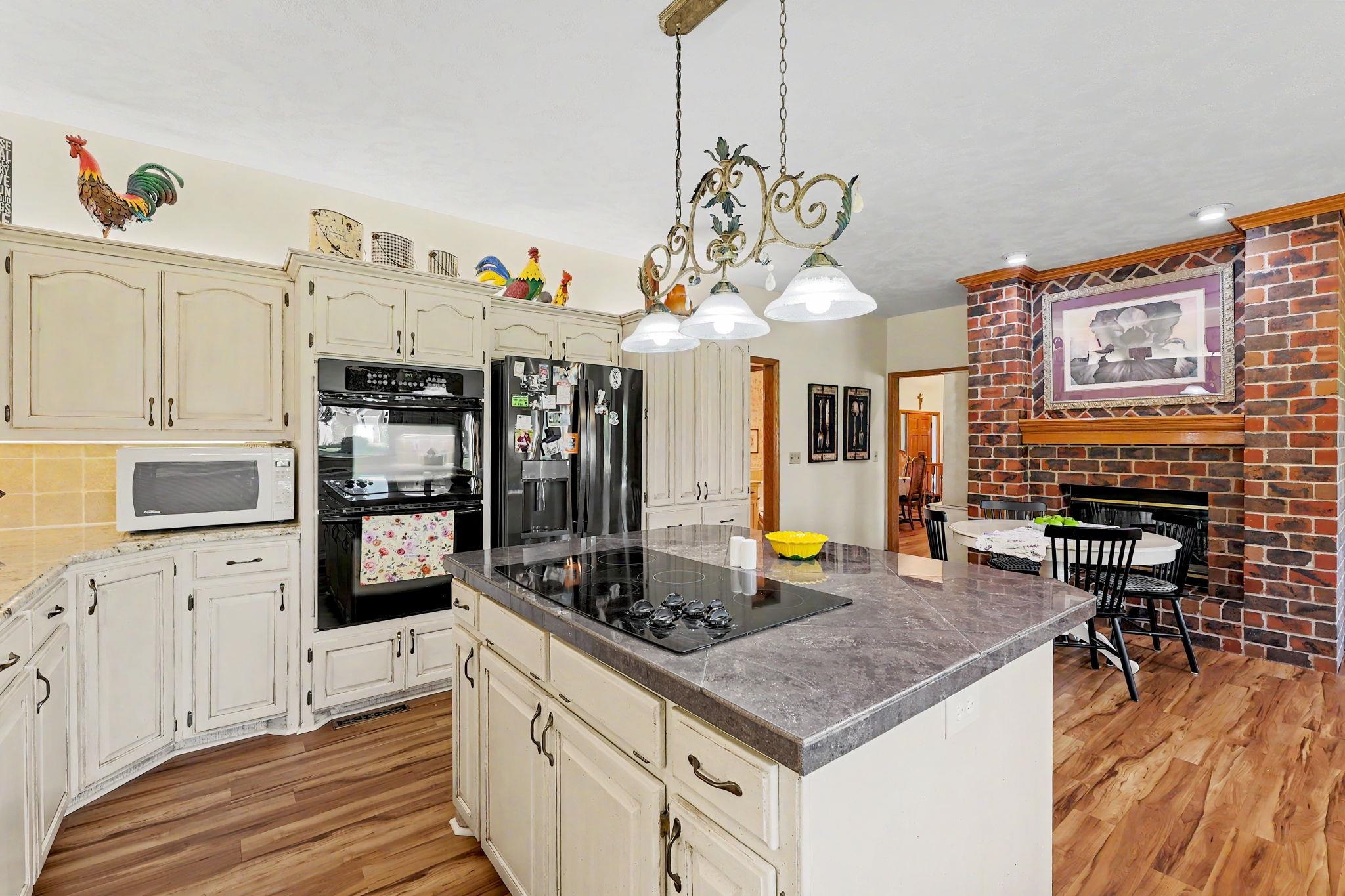 2526 N High Point Circle Wichita KS 67205