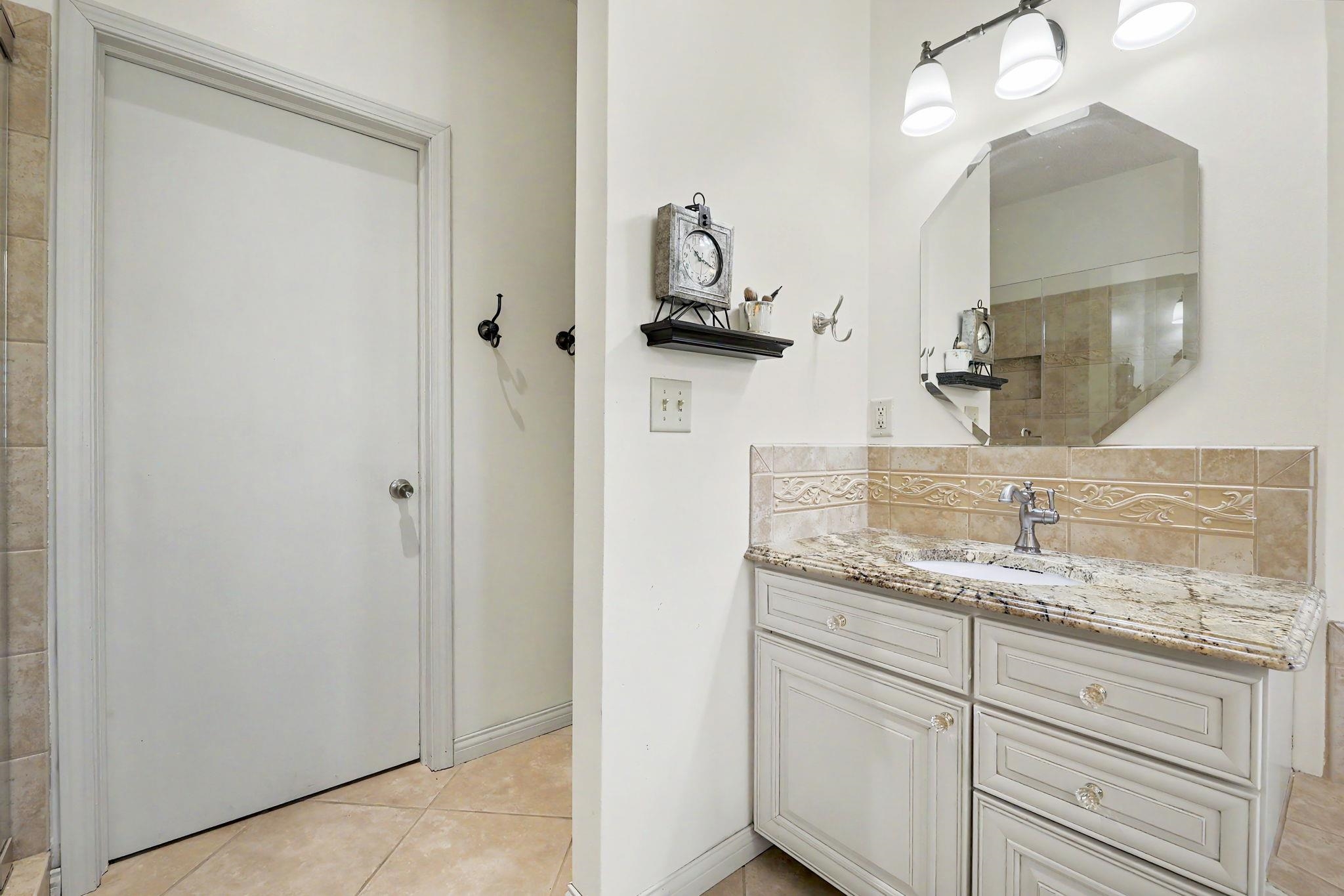 2526 N High Point Circle Wichita KS 67205
