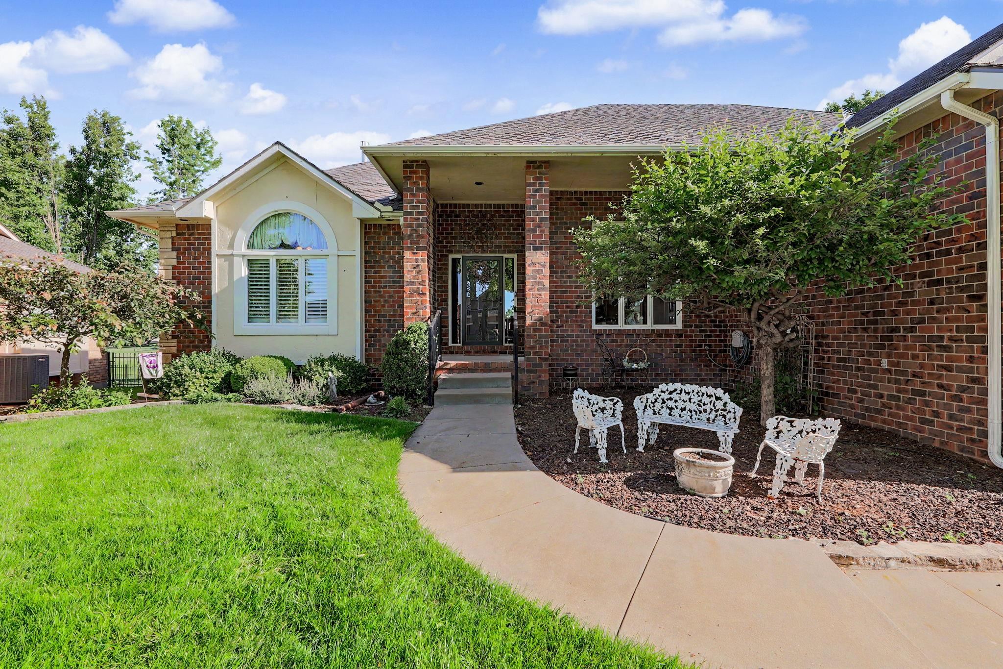 2526 N High Point Circle Wichita KS 67205