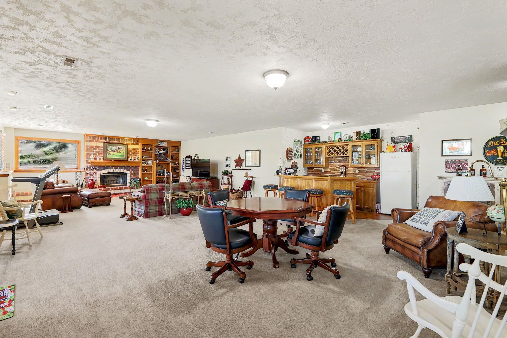 2526 N High Point Circle Wichita KS 67205
