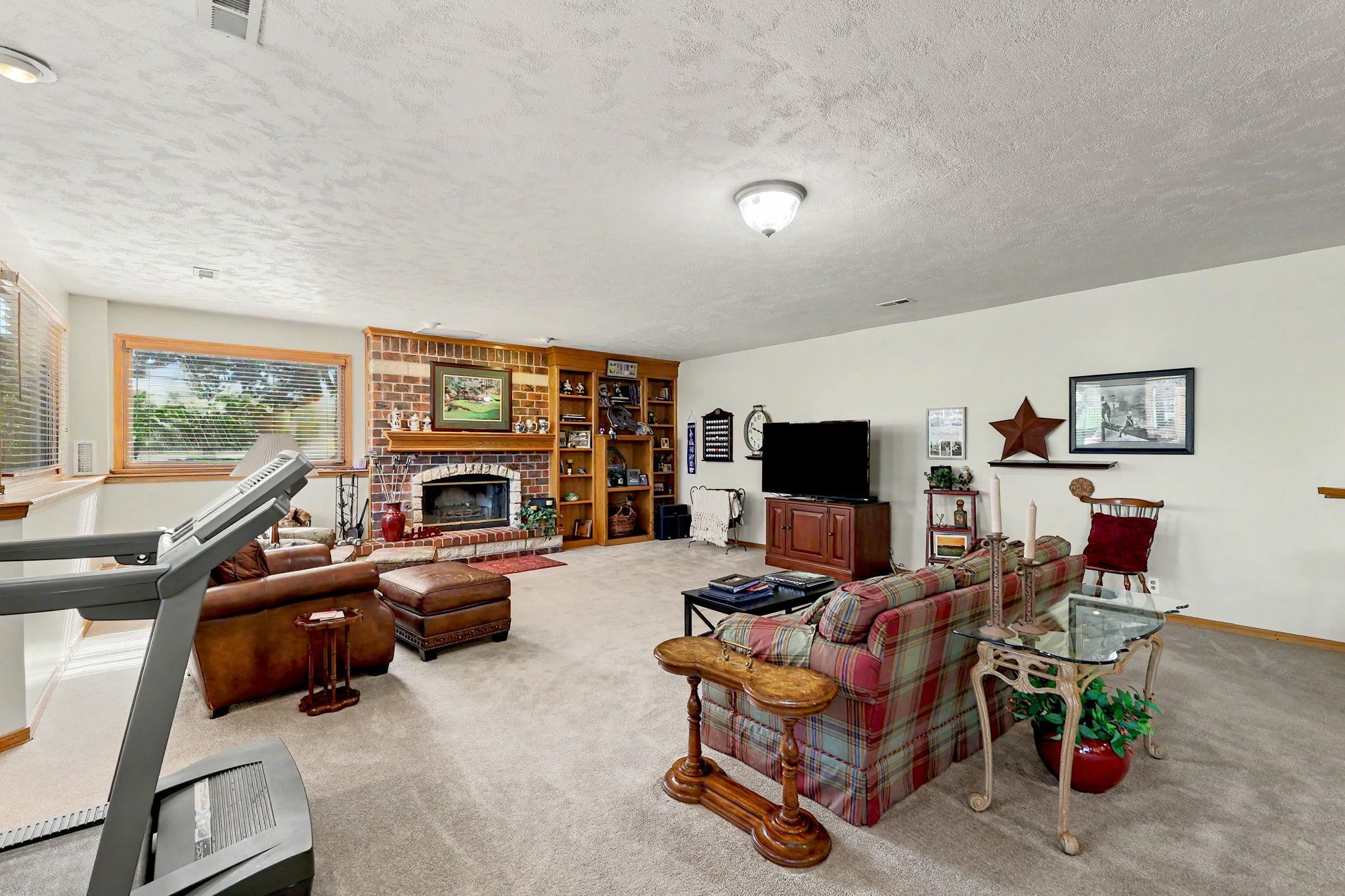 2526 N High Point Circle Wichita KS 67205
