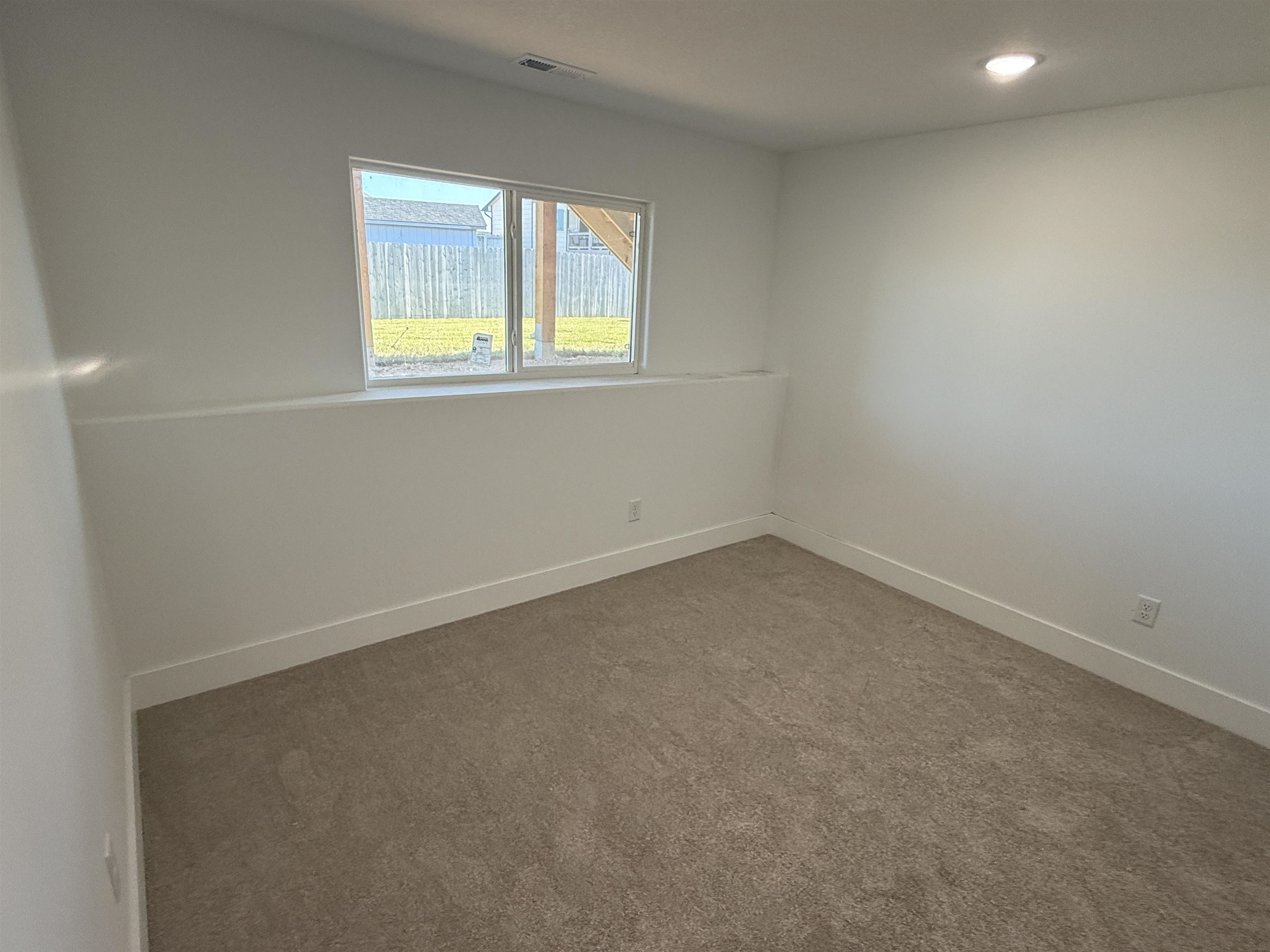 137 E Poplar Circle Goddard KS 67052