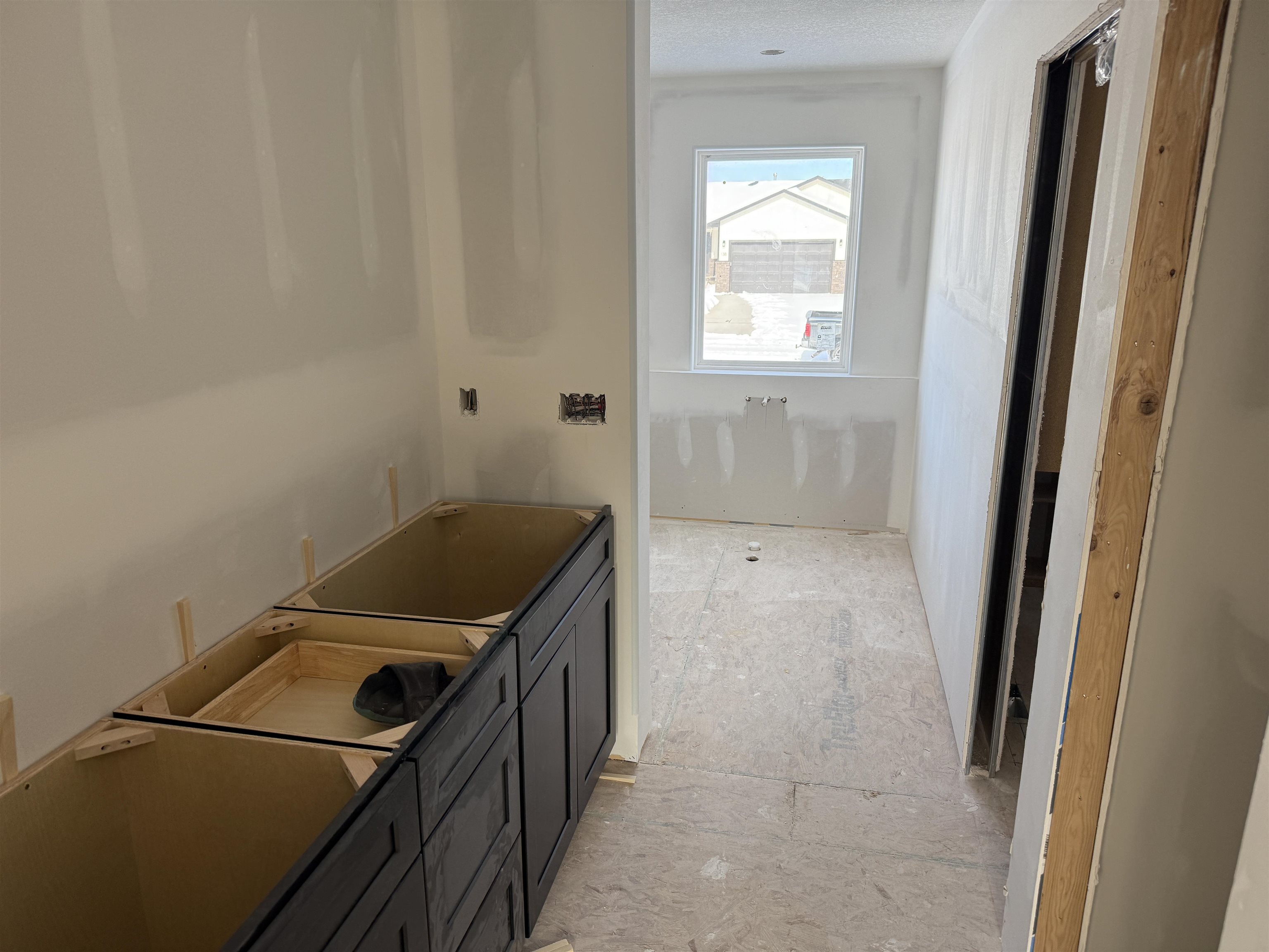 137 E Poplar Circle Goddard KS 67052